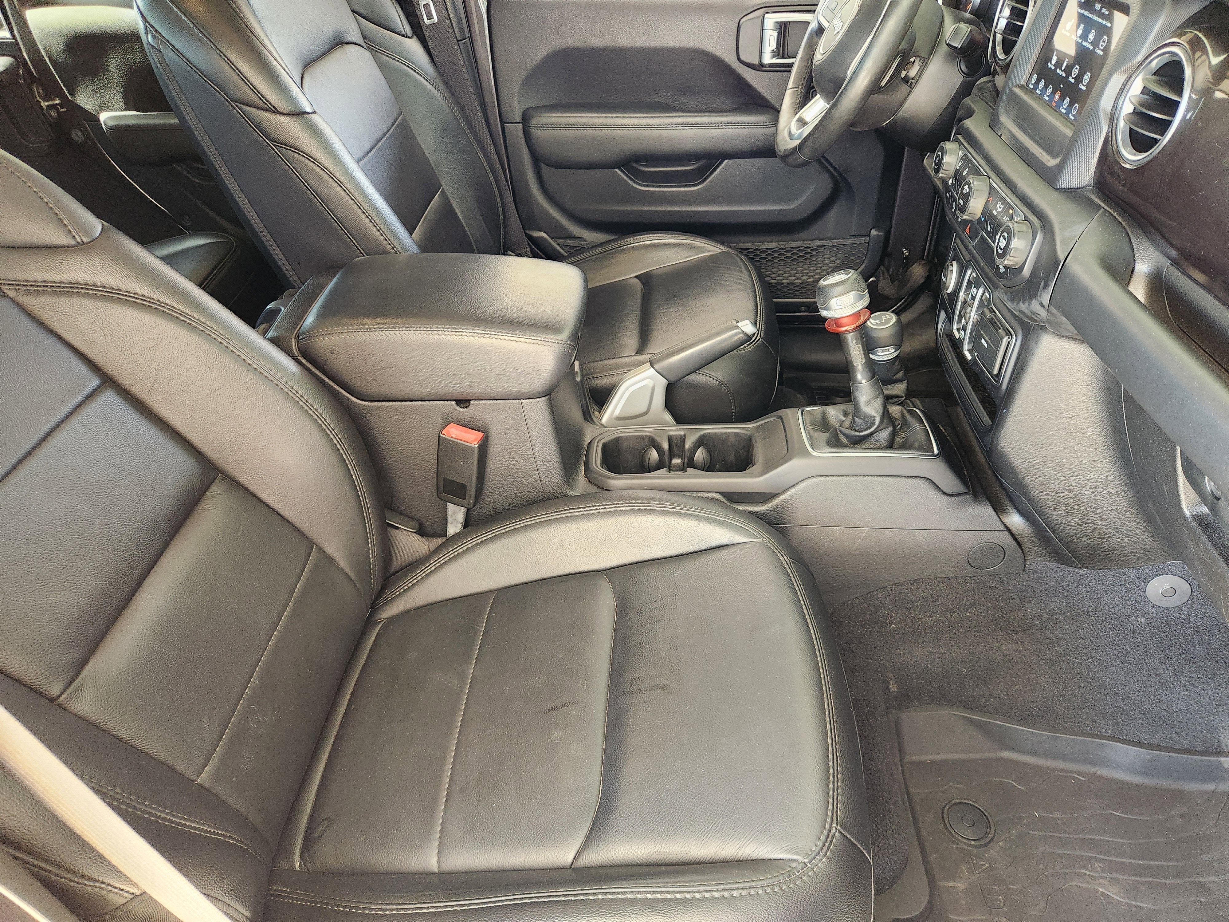 2020 Jeep Wrangler Unlimited Sahara Altitude 4x4