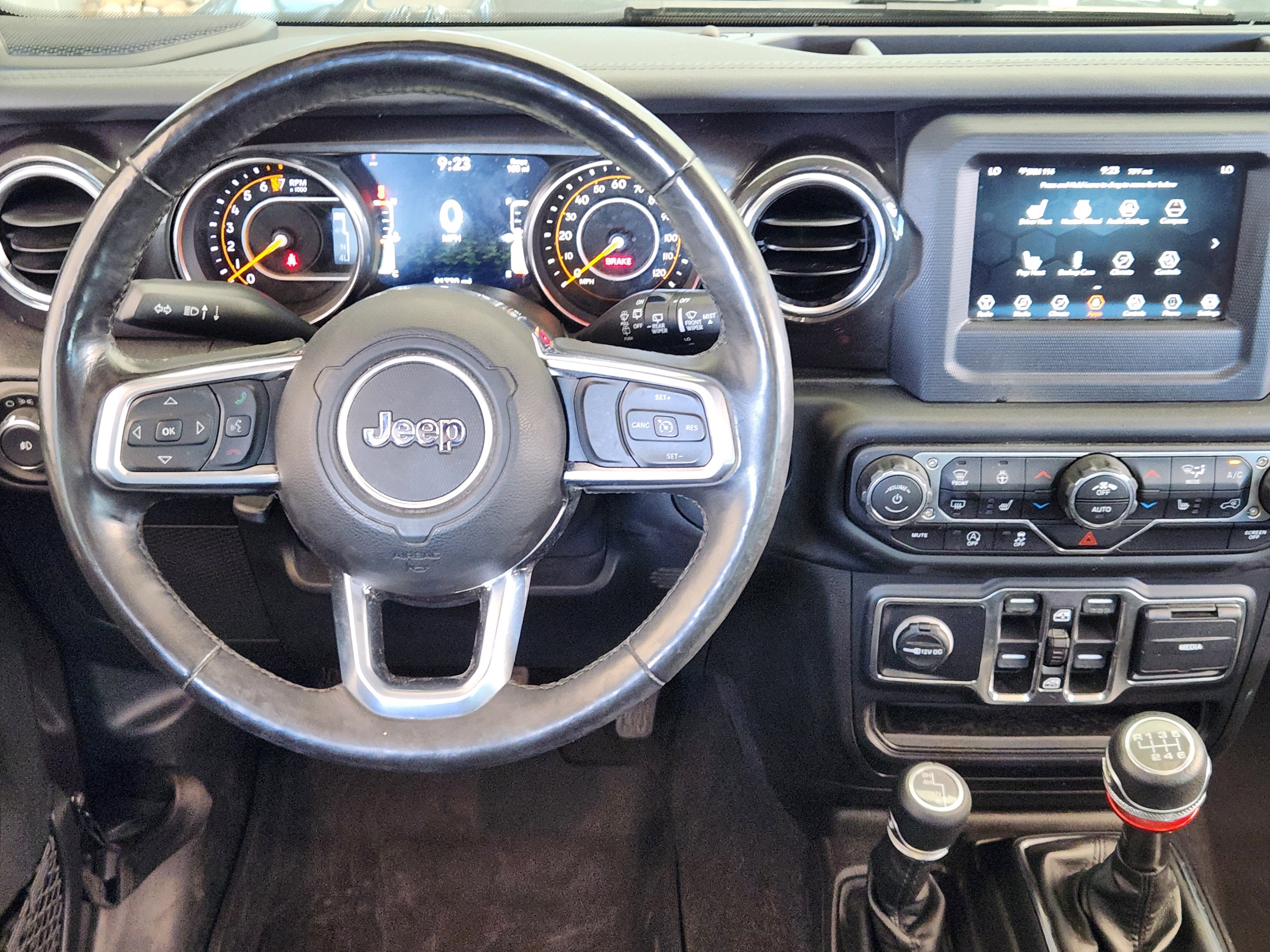 2020 Jeep Wrangler Unlimited Sahara Altitude 4x4