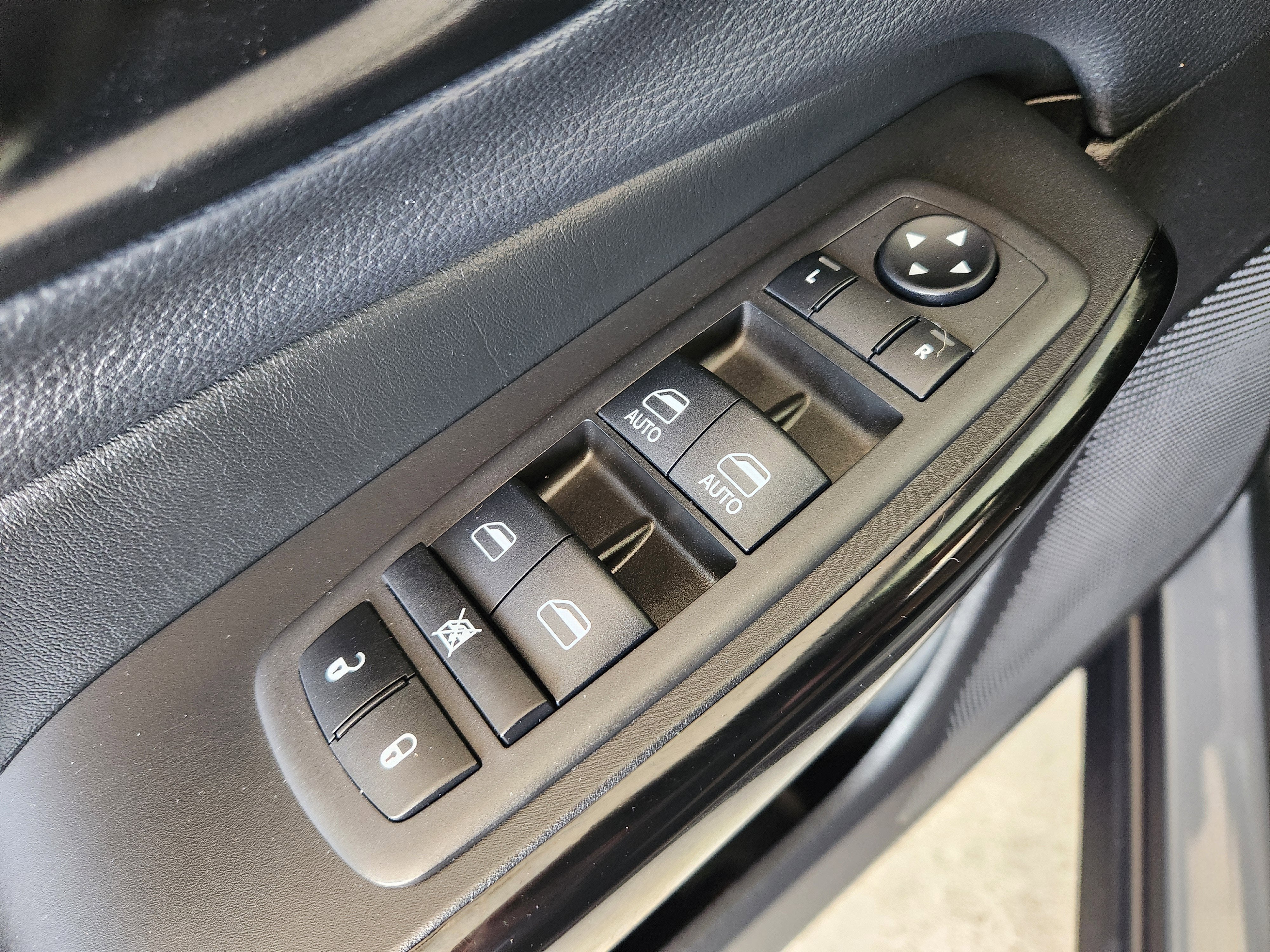 2023 Jeep Cherokee Altitude Lux 4x4