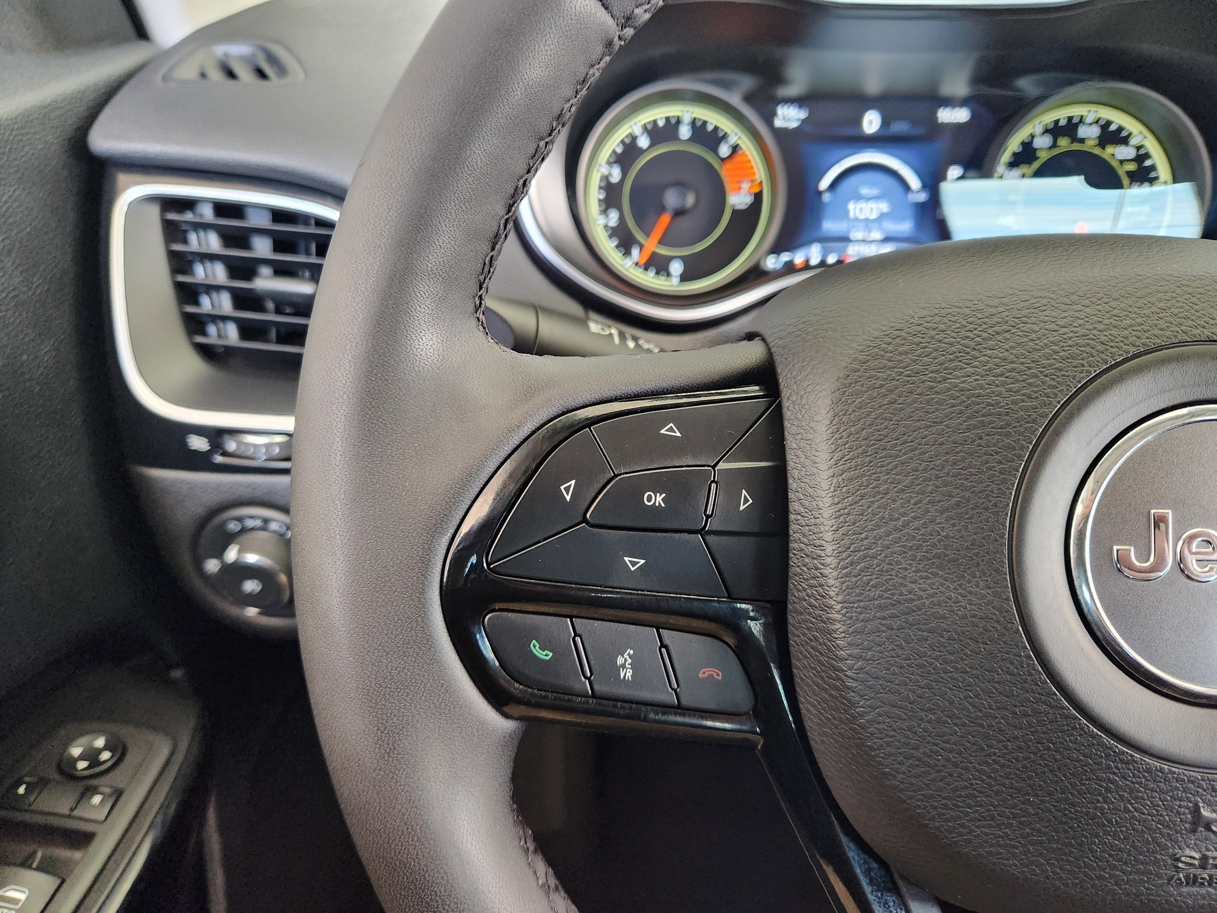 2023 Jeep Cherokee Altitude Lux 4x4