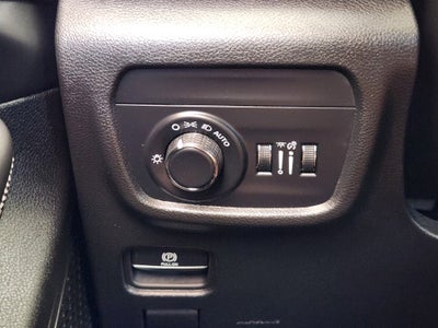 2025 Jeep Grand Cherokee Laredo X 4x2