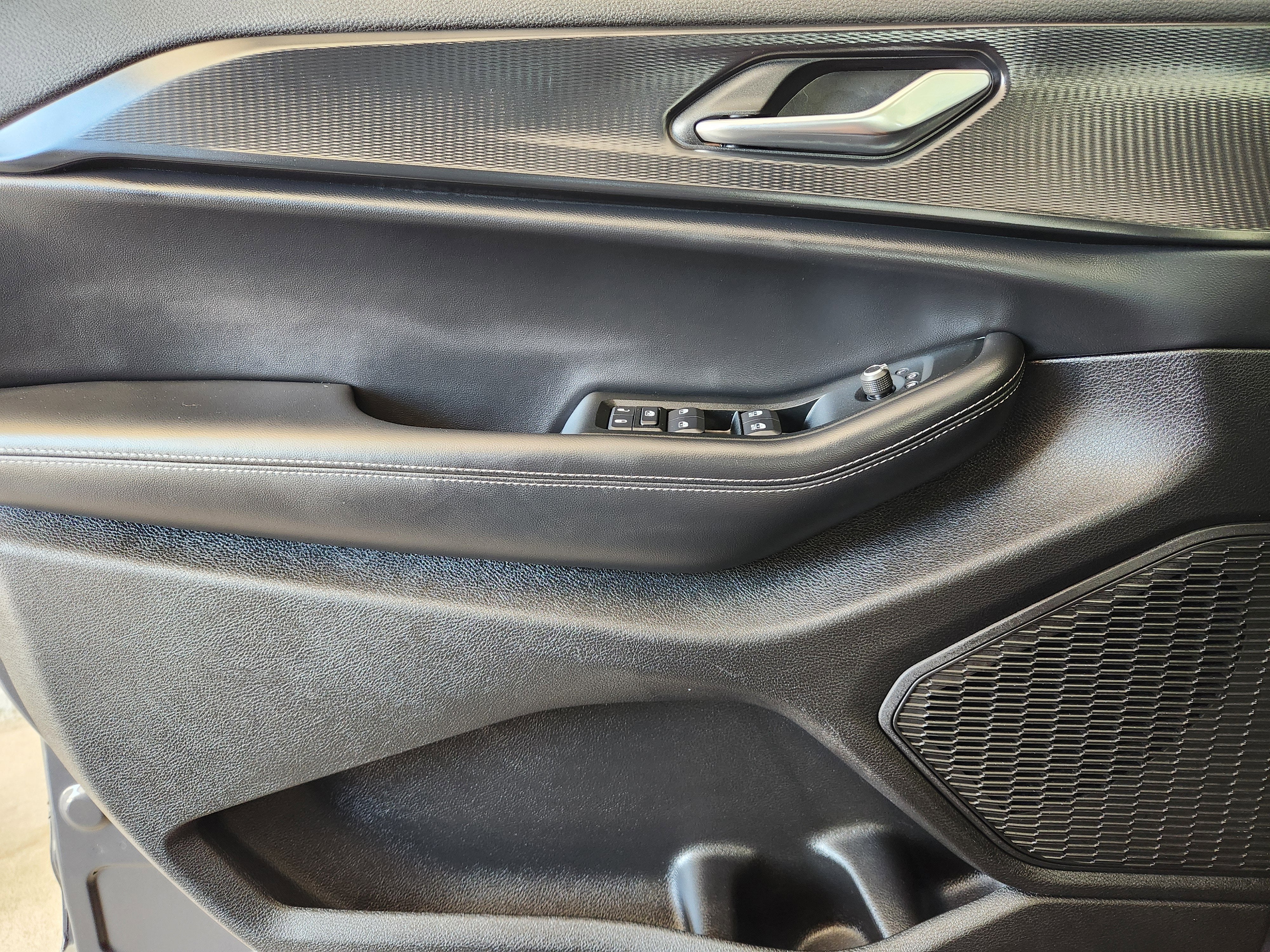 2025 Jeep Grand Cherokee Laredo X 4x2