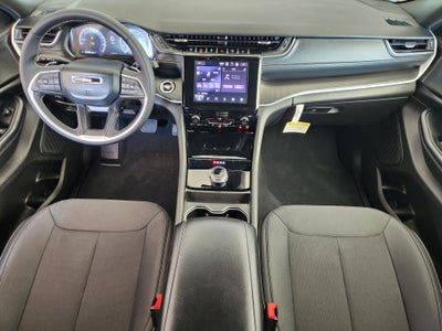 2025 Jeep Grand Cherokee Laredo X 4x2