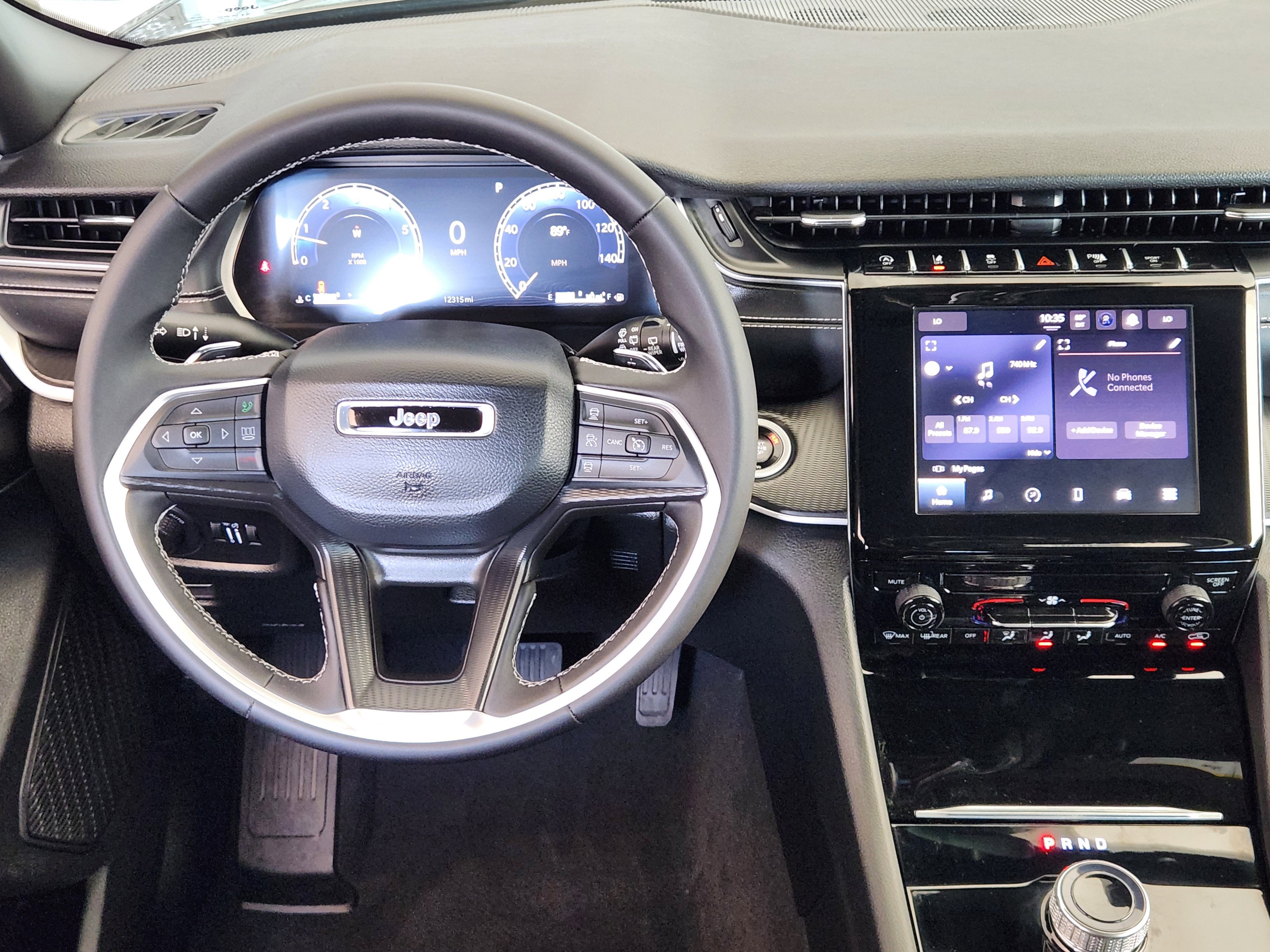 2025 Jeep Grand Cherokee Laredo X 4x2