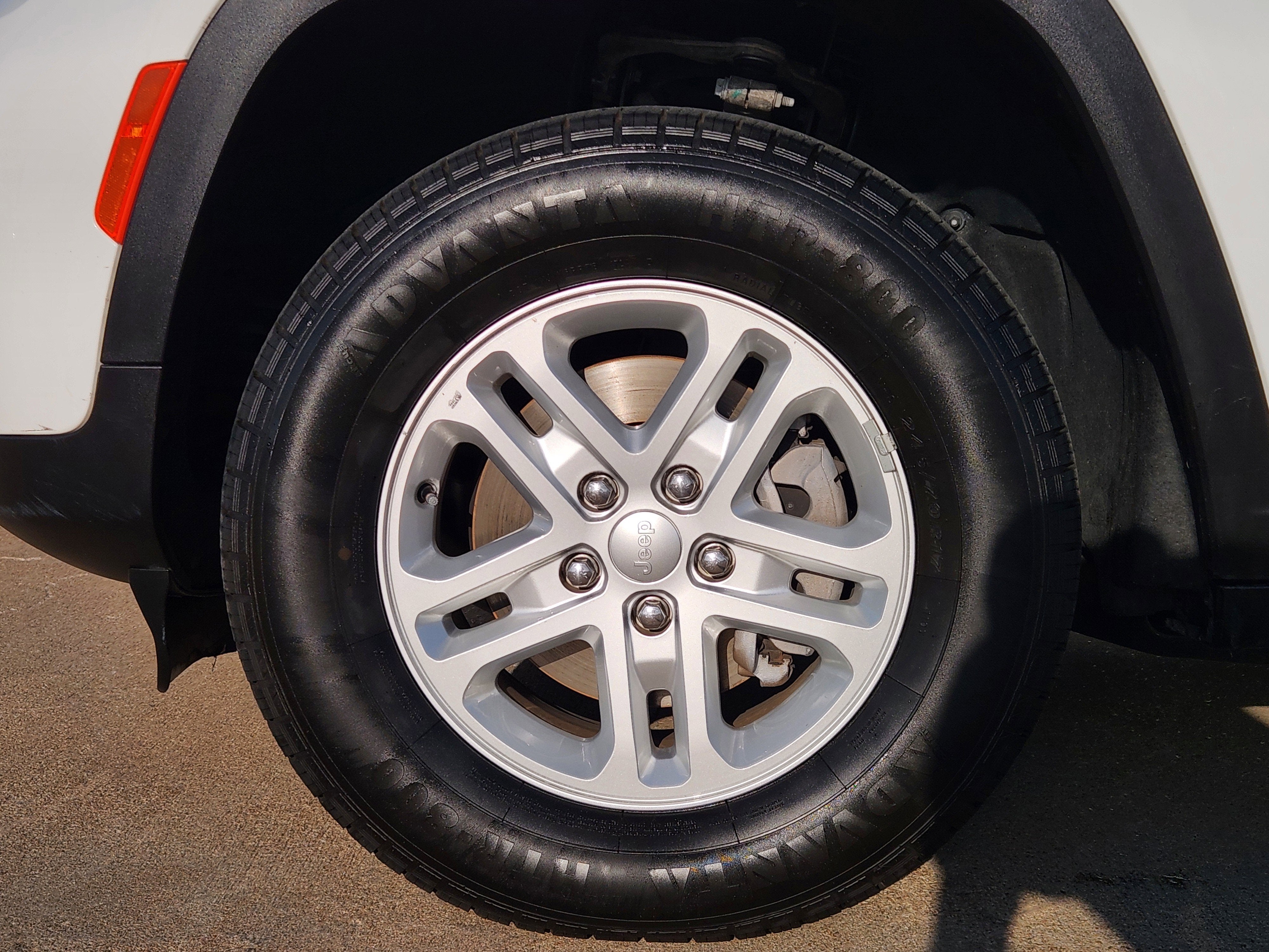 2024 Jeep Grand Cherokee Laredo