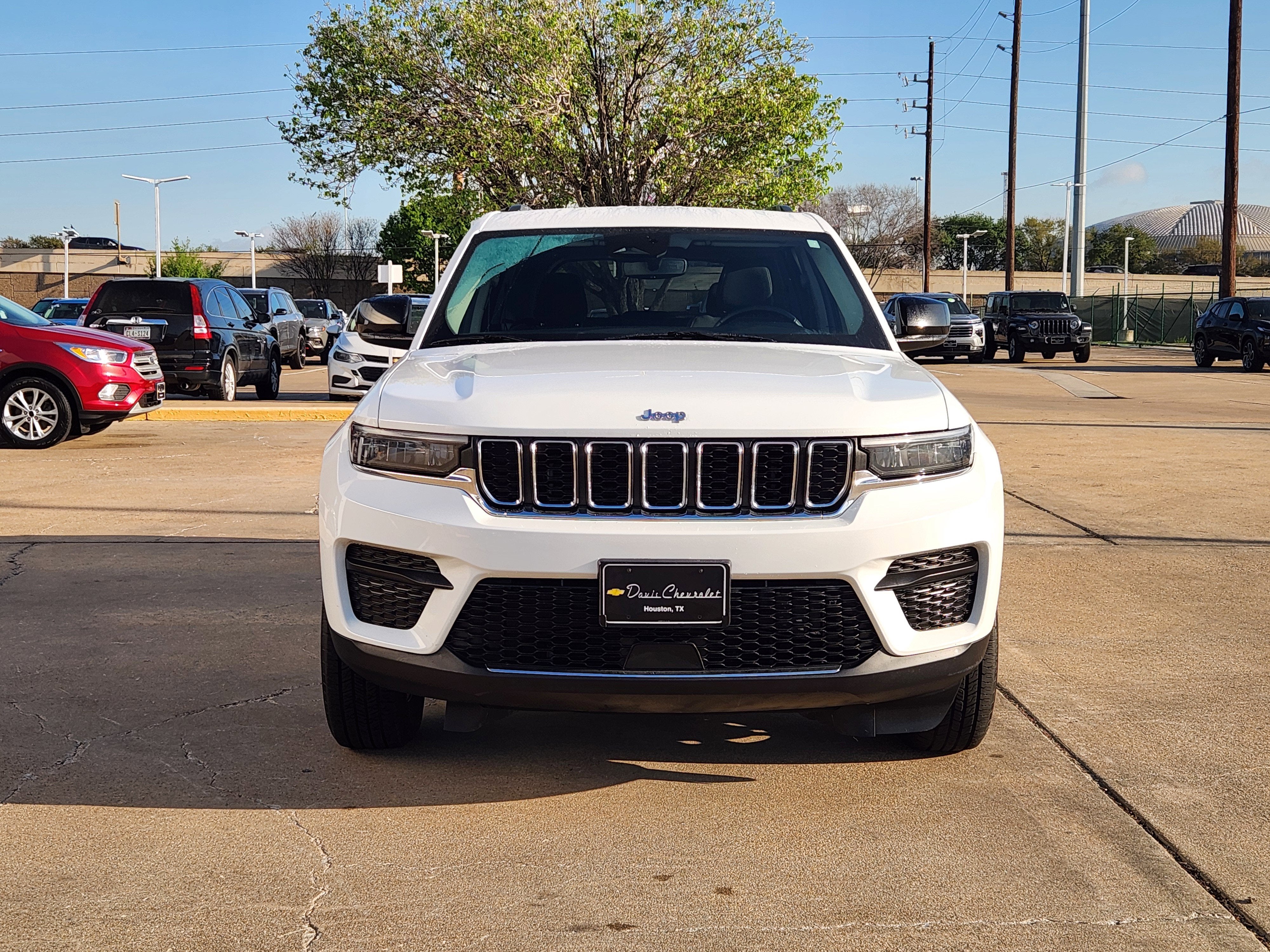 2024 Jeep Grand Cherokee Laredo