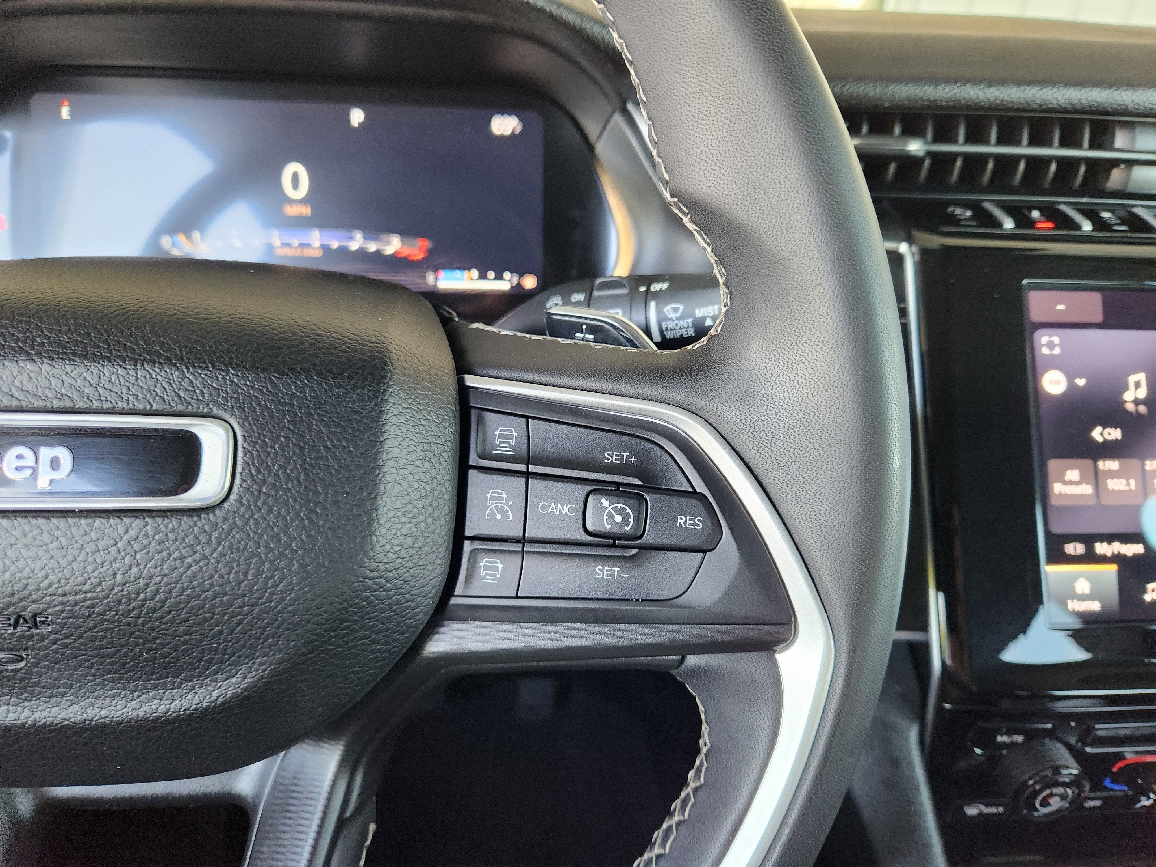 2024 Jeep Grand Cherokee Laredo