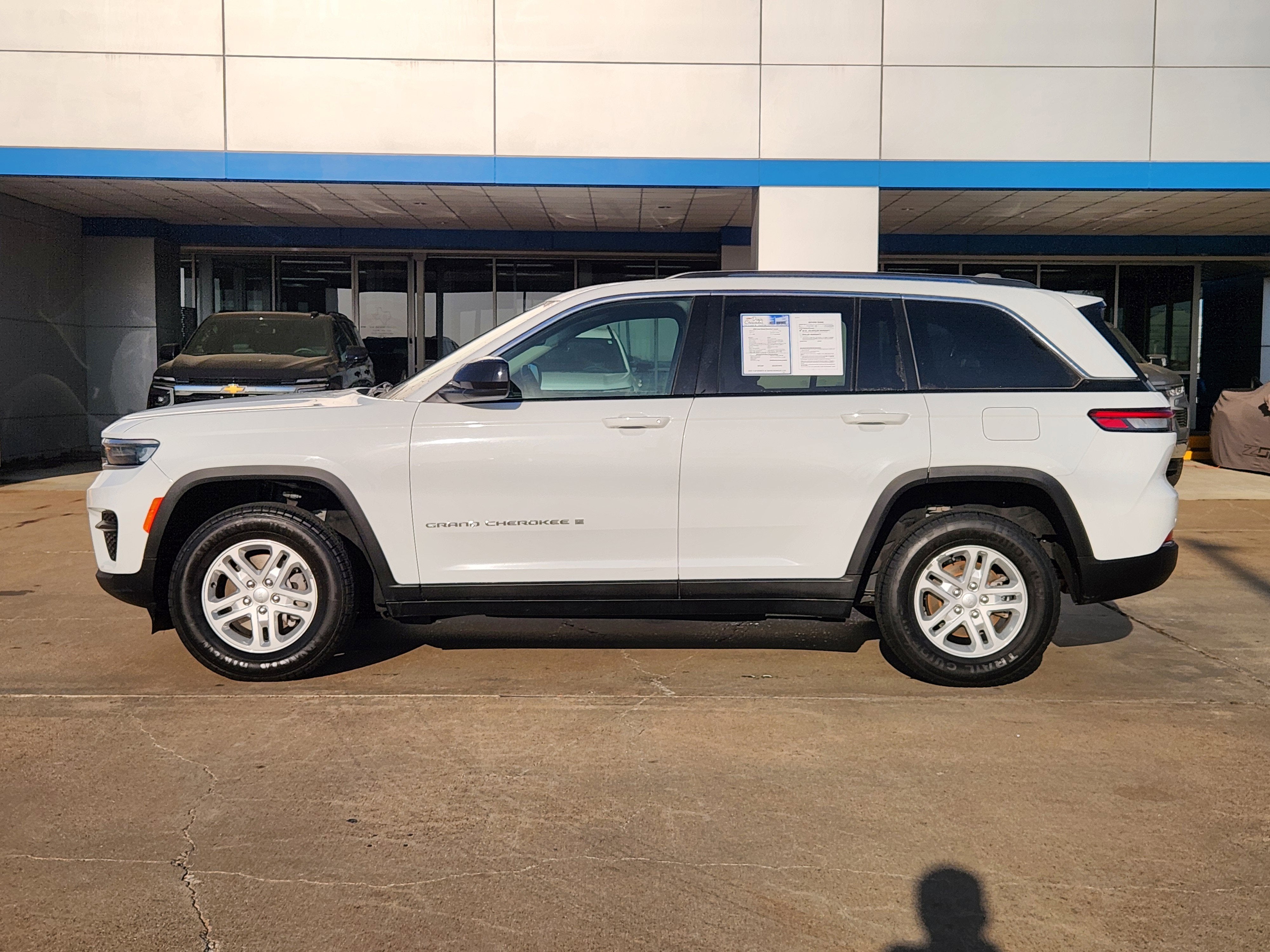 2024 Jeep Grand Cherokee Laredo