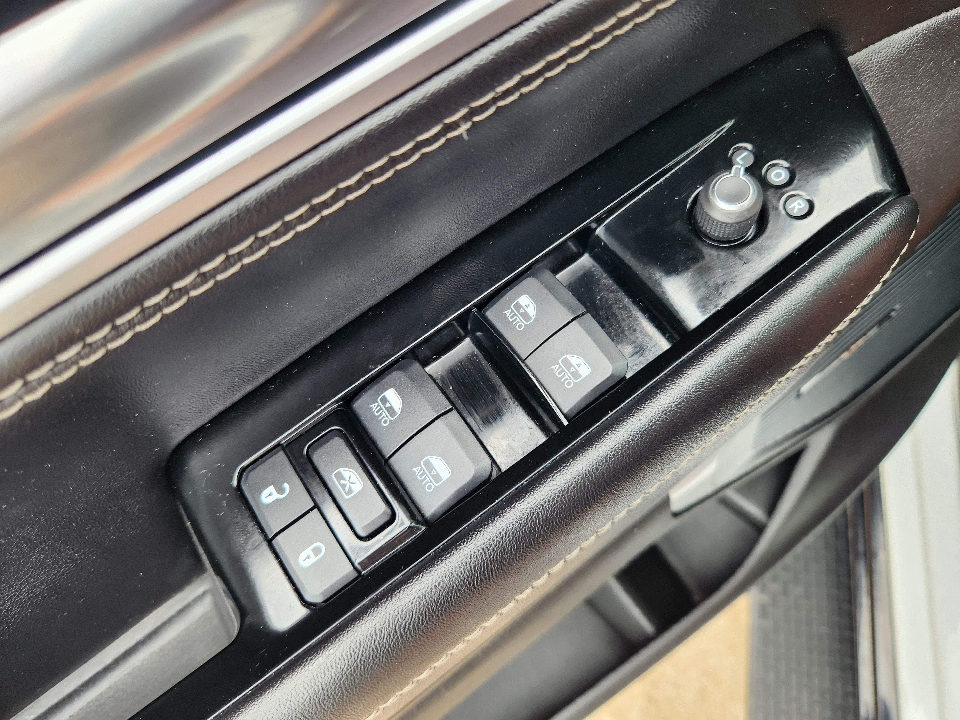 2023 Jeep Wagoneer Series II Carbide 4x4