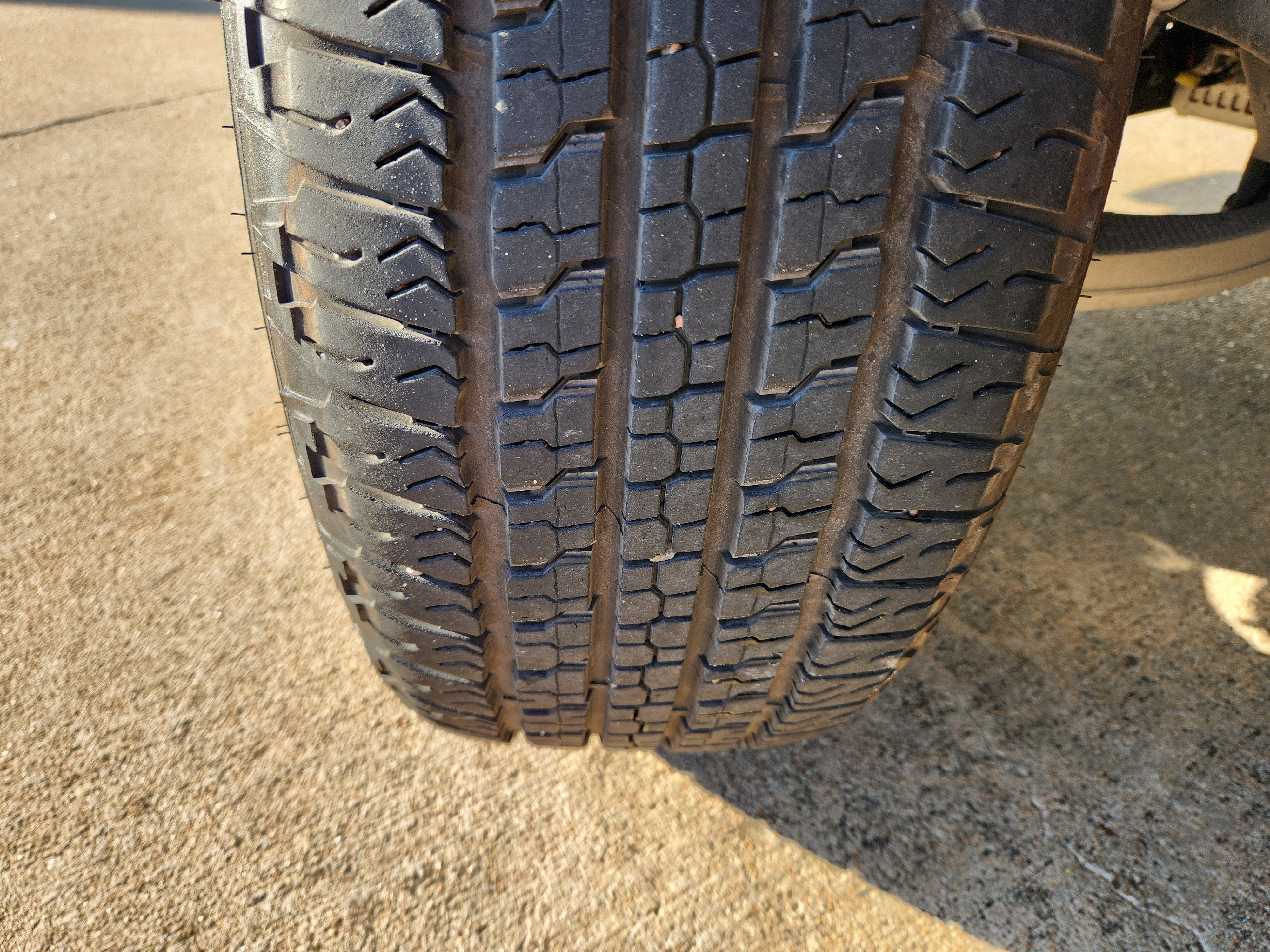 2025 RAM 1500 Tradesman Quad Cab 4x2 6'4" Box