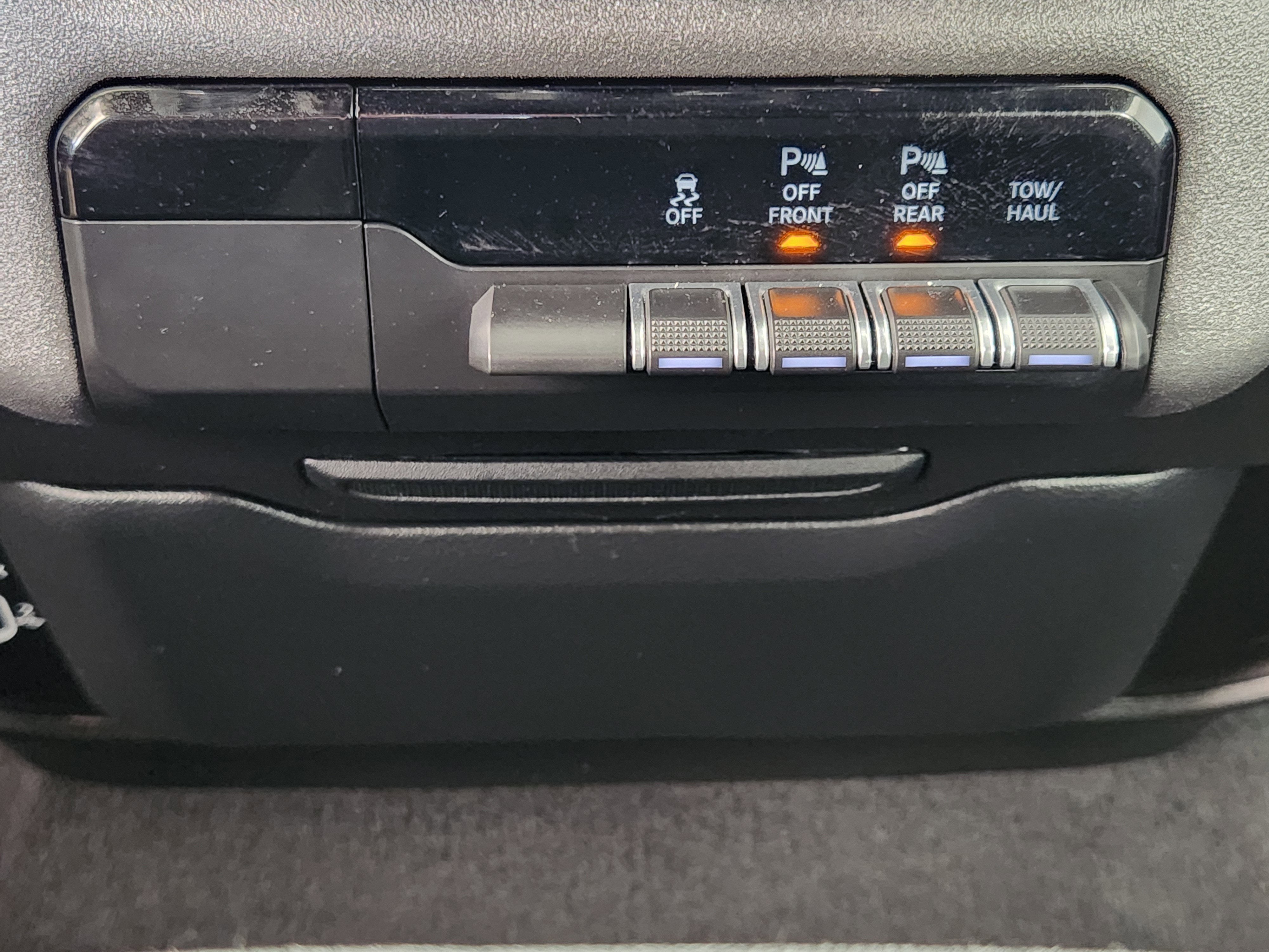 2025 RAM 1500 Tradesman Quad Cab 4x2 6'4" Box