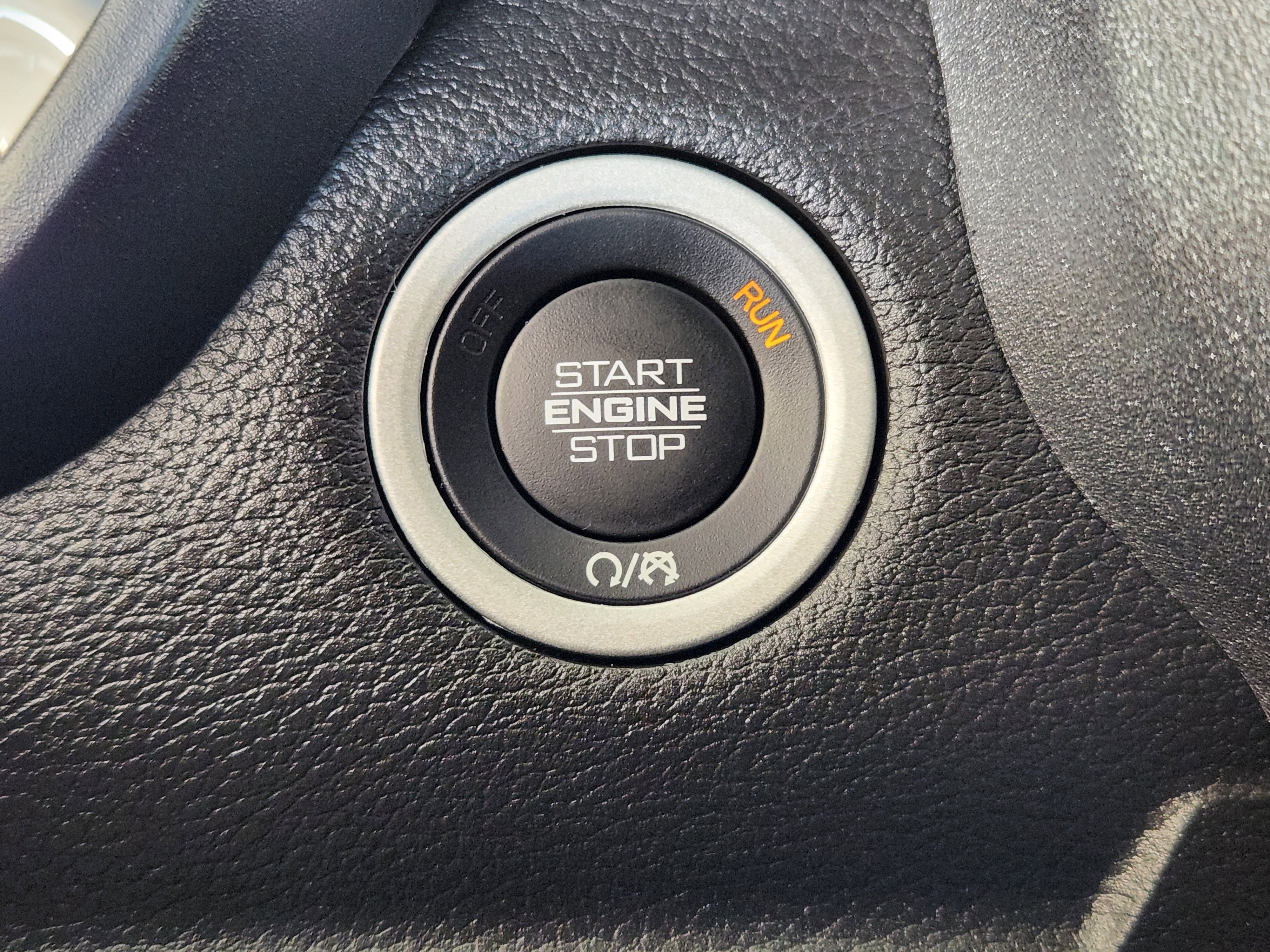 2025 RAM 1500 Tradesman Quad Cab 4x2 6'4" Box