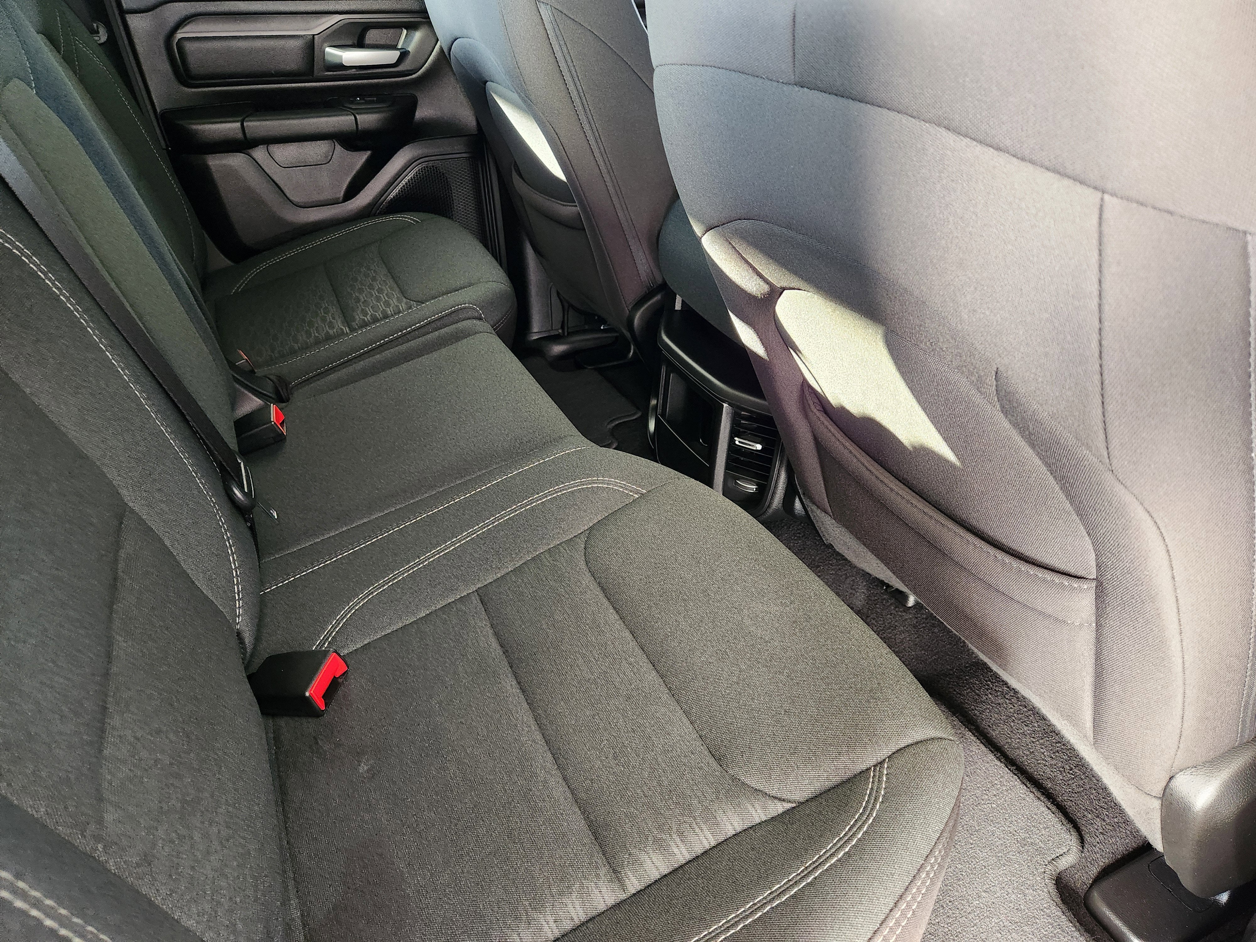 2025 RAM 1500 Tradesman Quad Cab 4x2 6'4" Box