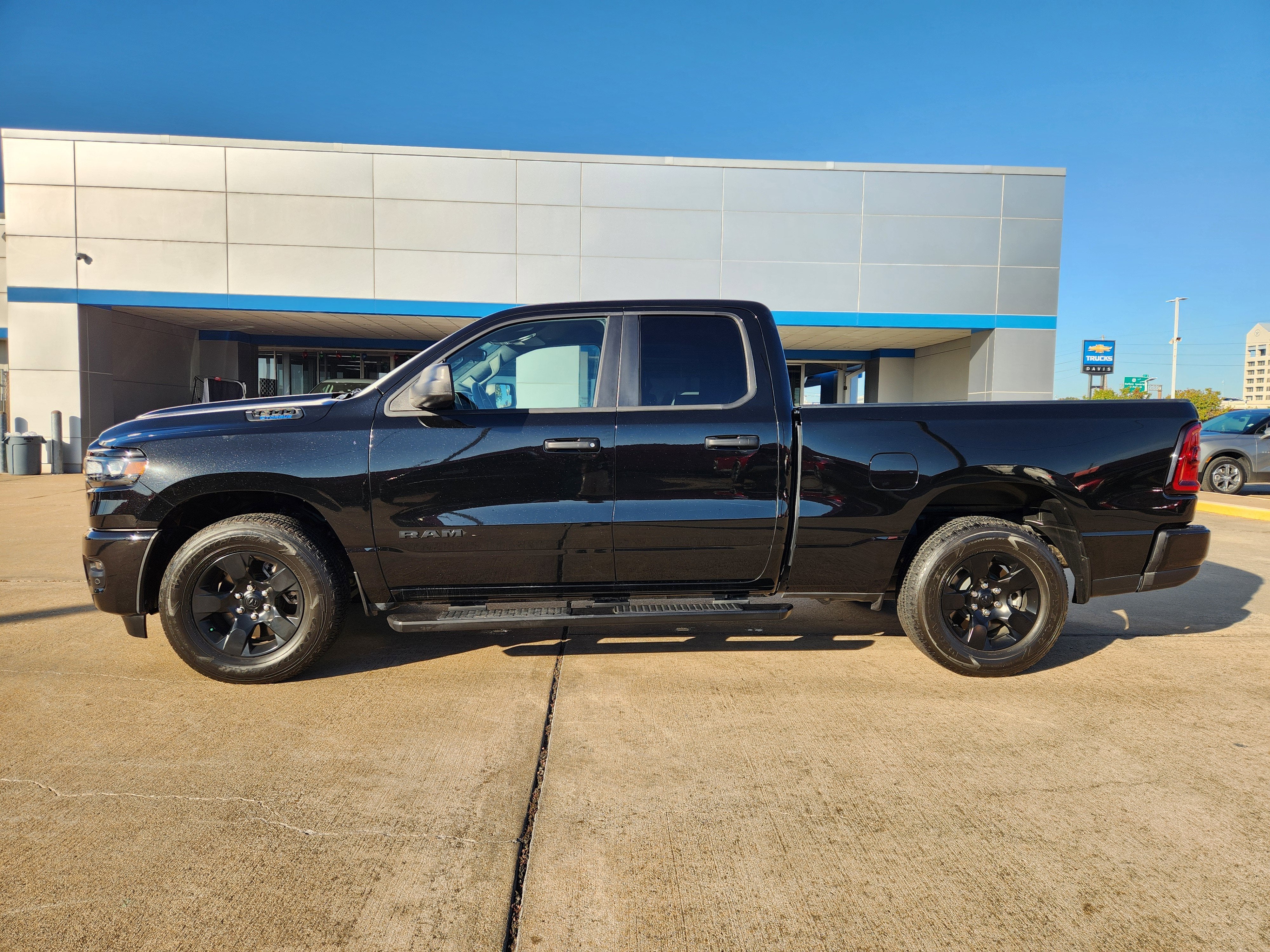 2025 RAM 1500 Tradesman Quad Cab 4x2 6'4" Box