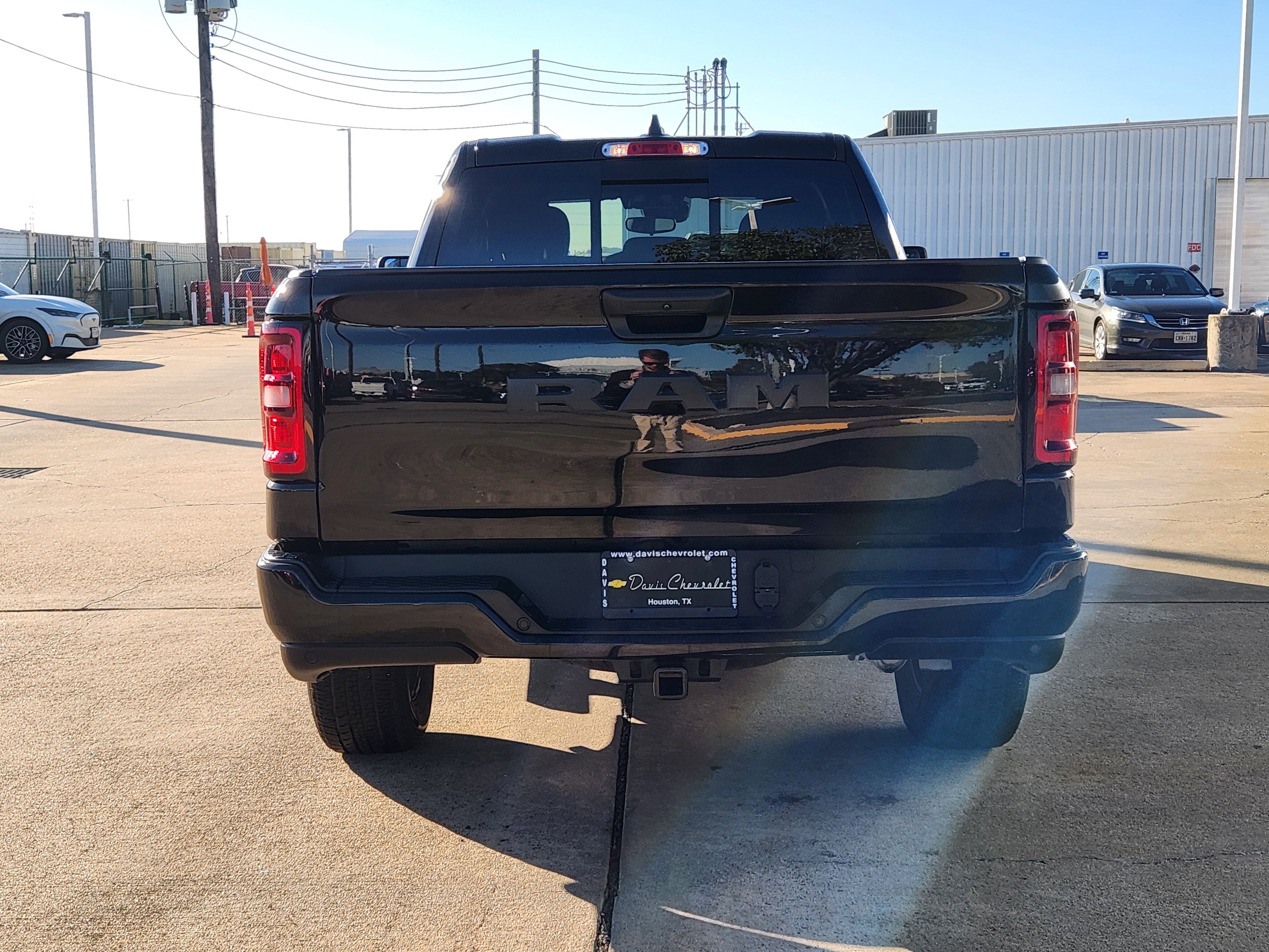 2025 RAM 1500 Tradesman Quad Cab 4x2 6'4" Box