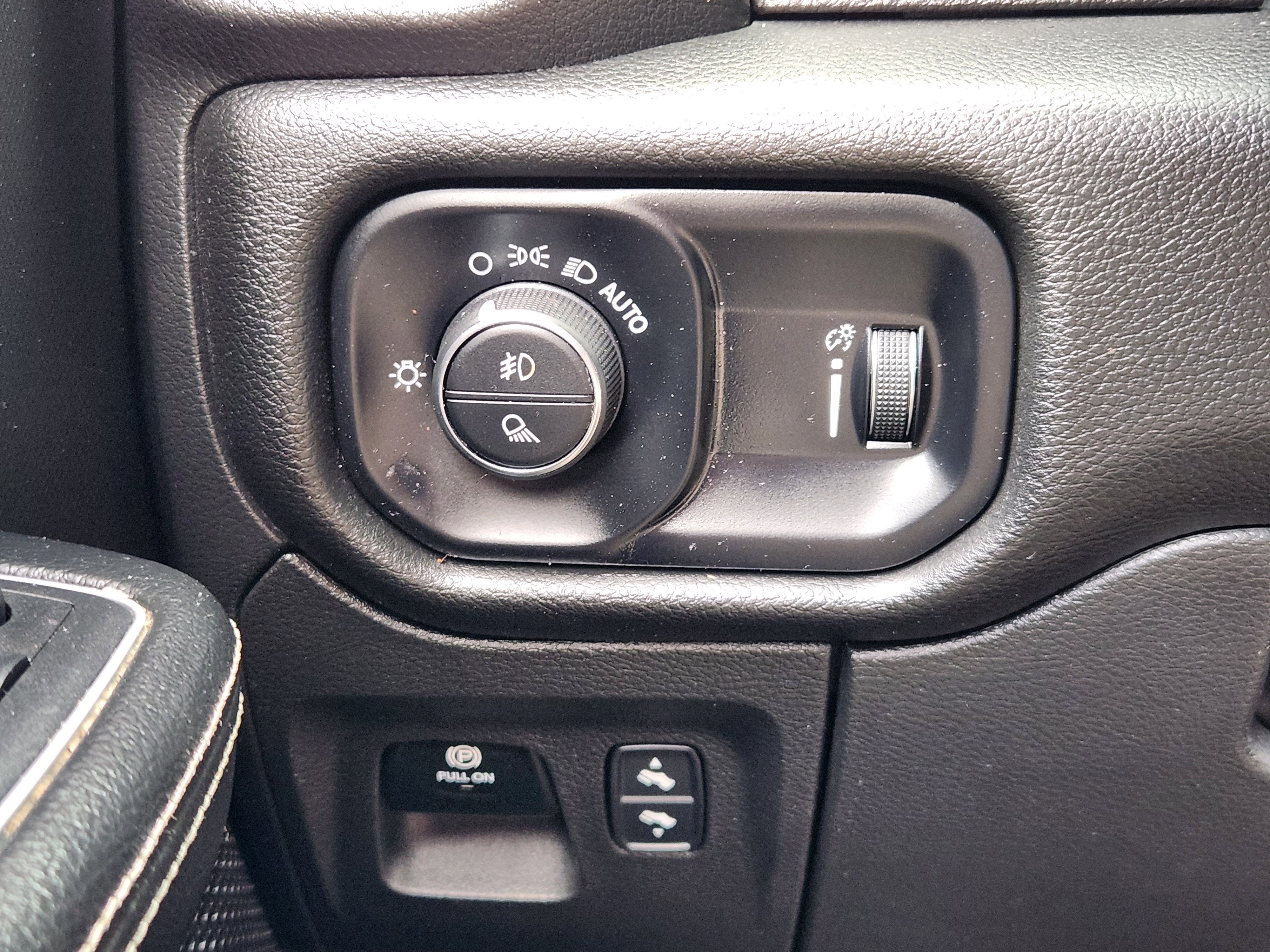 2023 RAM 1500 Rebel Crew Cab 4x4 5'7" Box