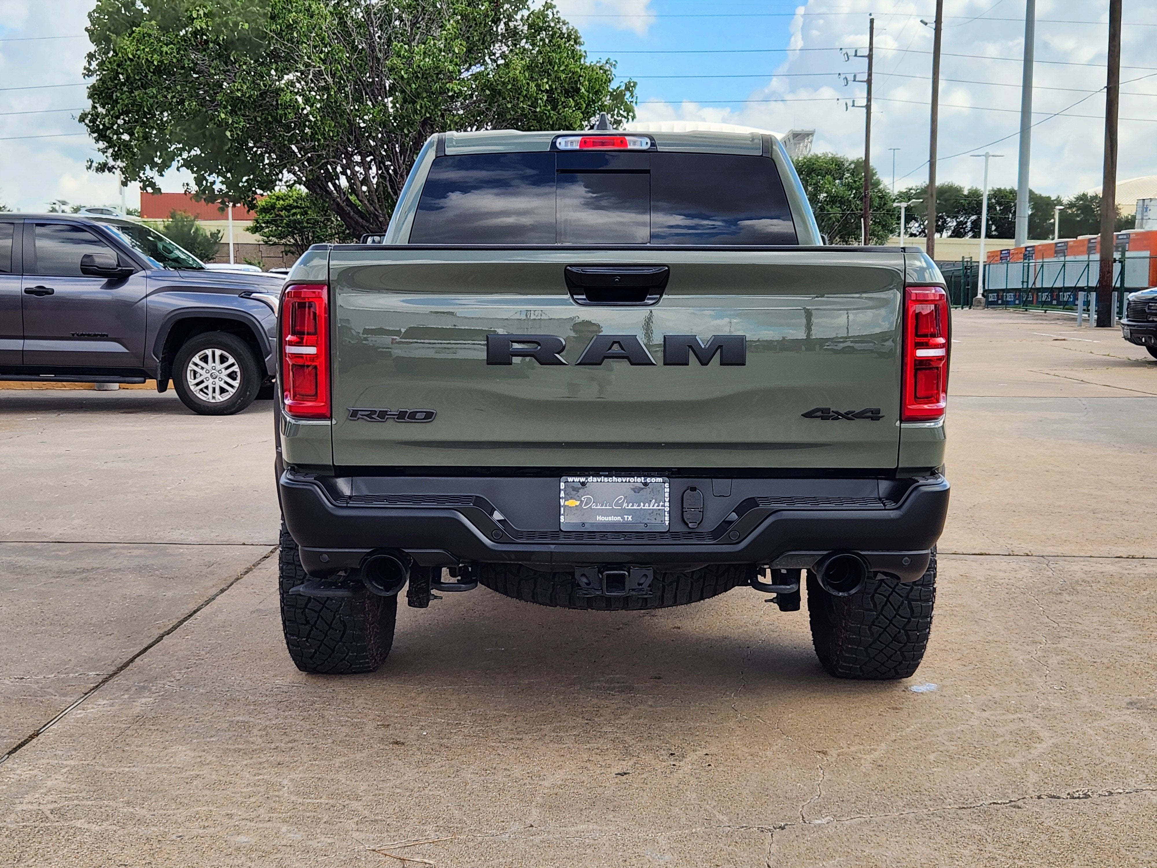 2026 RAM 1500 RHO Crew Cab 4x4 5'7" Box