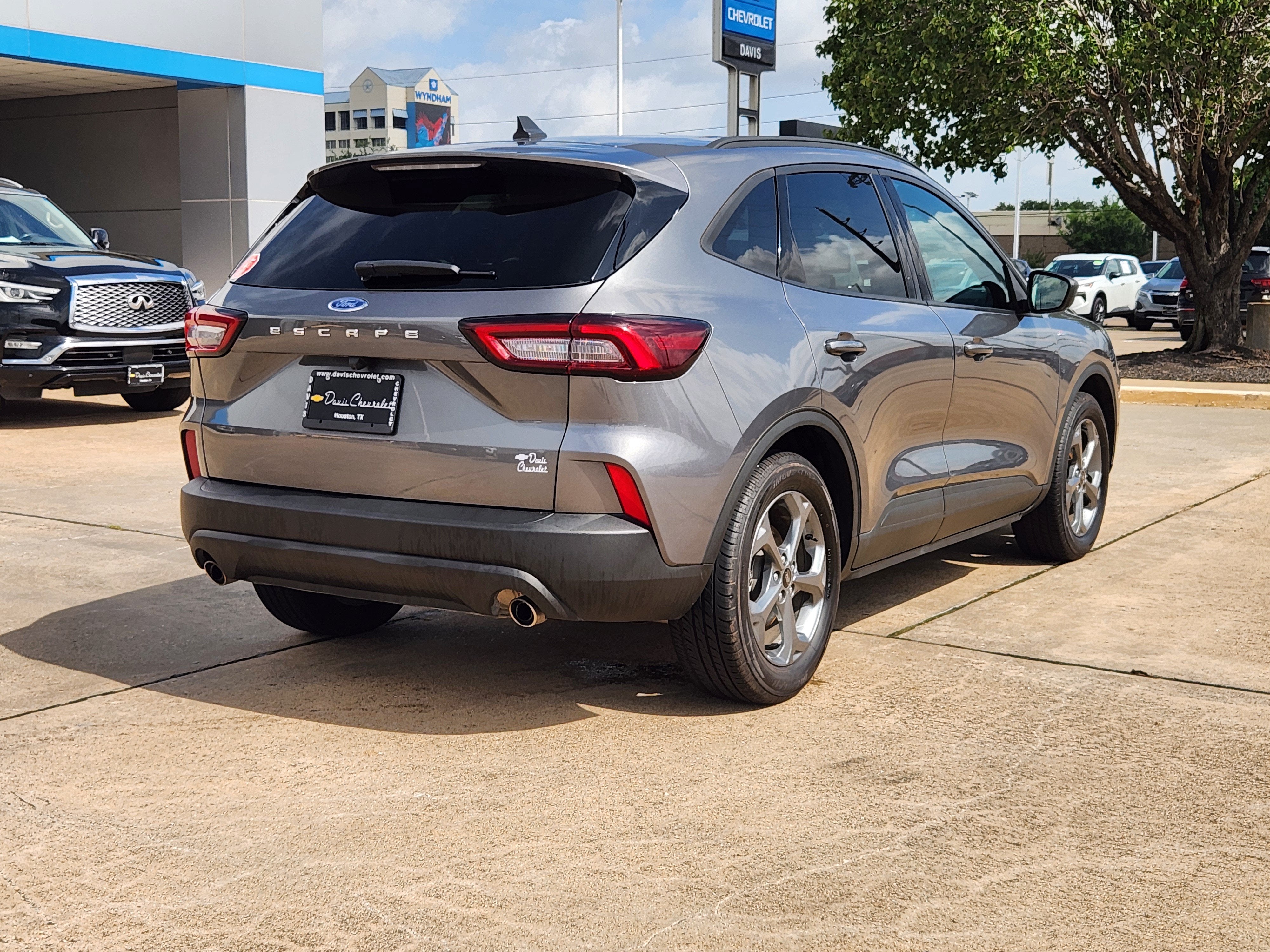2025 Ford Escape ST-Line