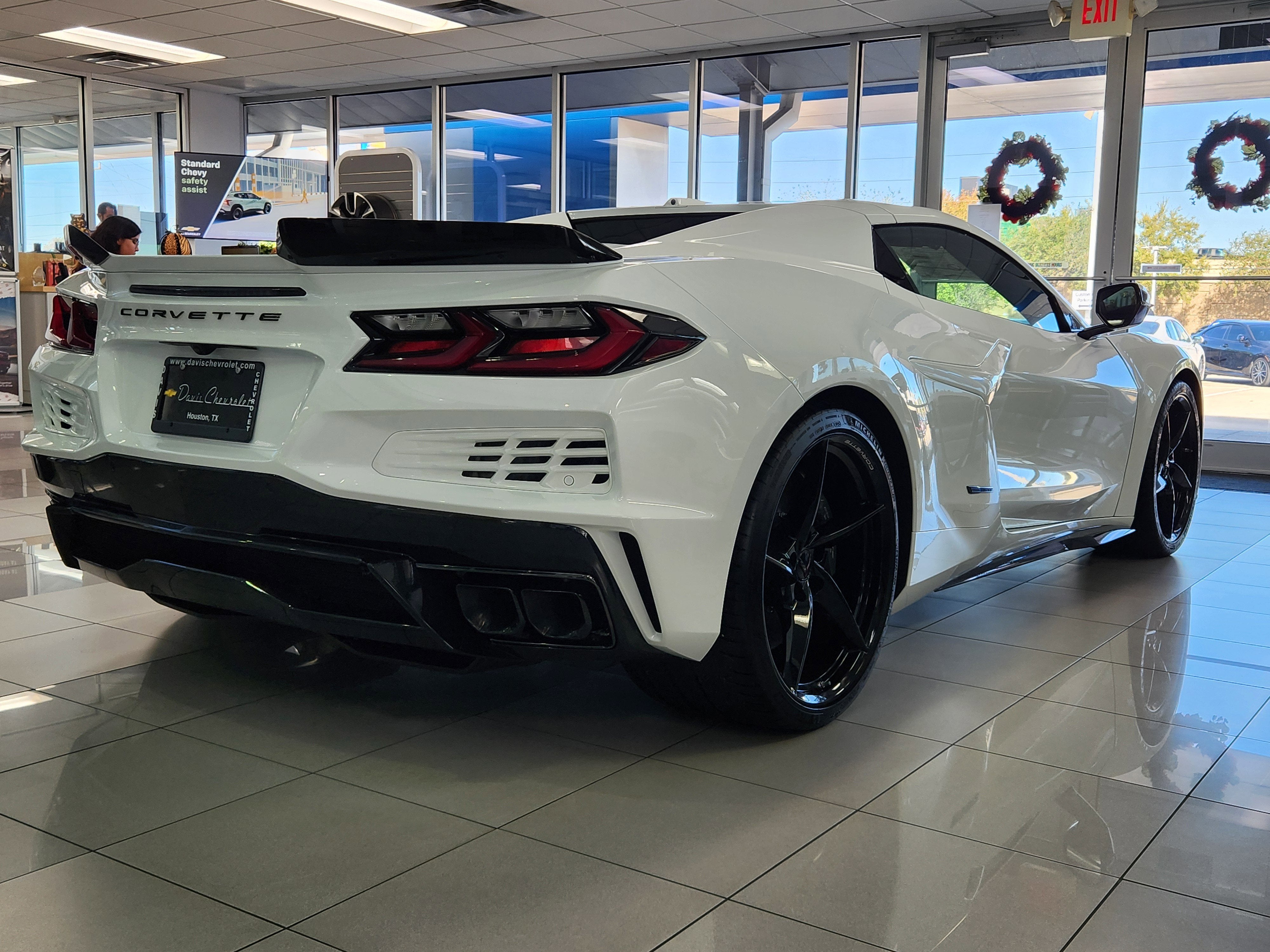 2025 Chevrolet Corvette E-Ray 2LZ