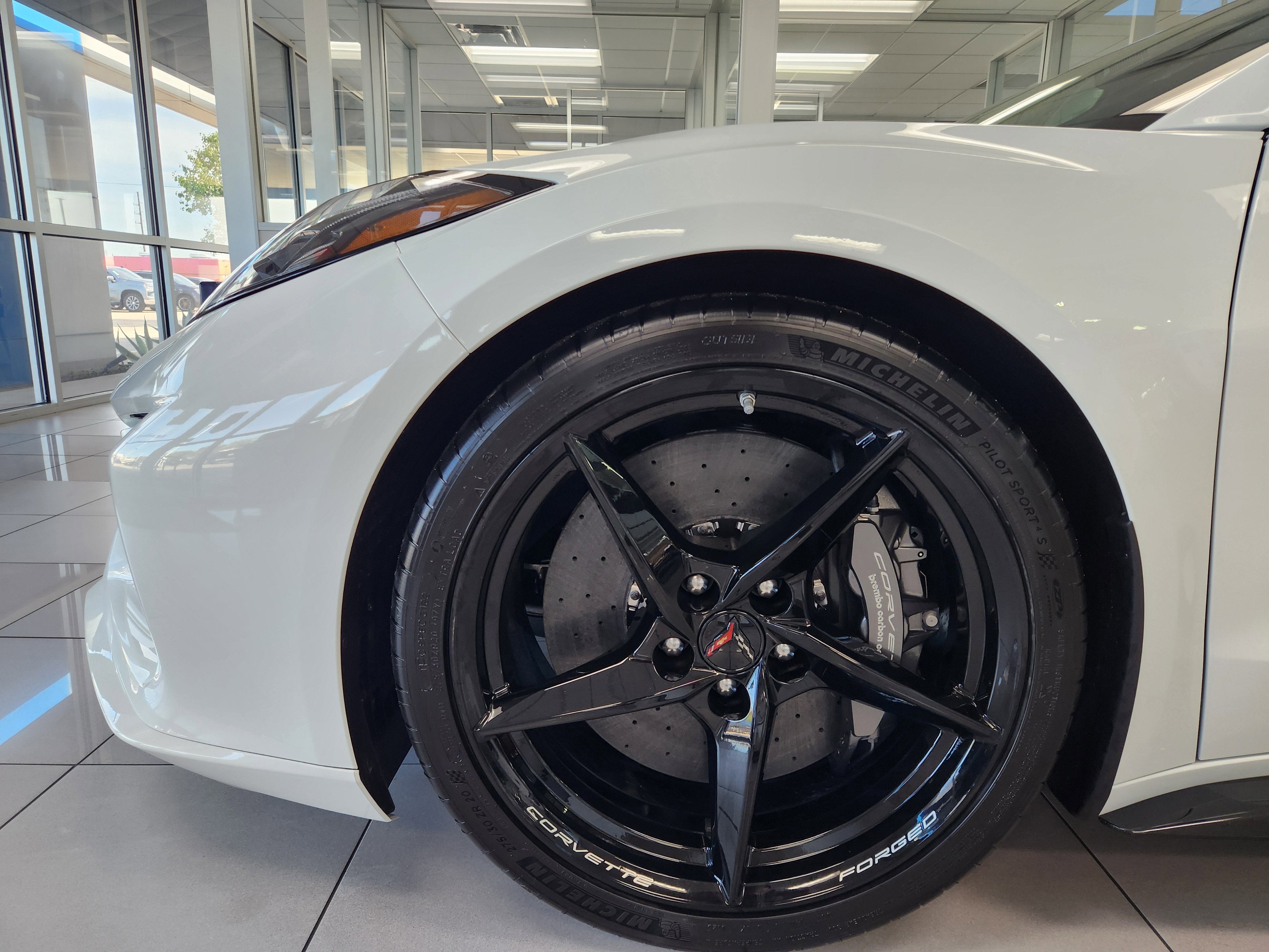 2025 Chevrolet Corvette E-Ray 2LZ