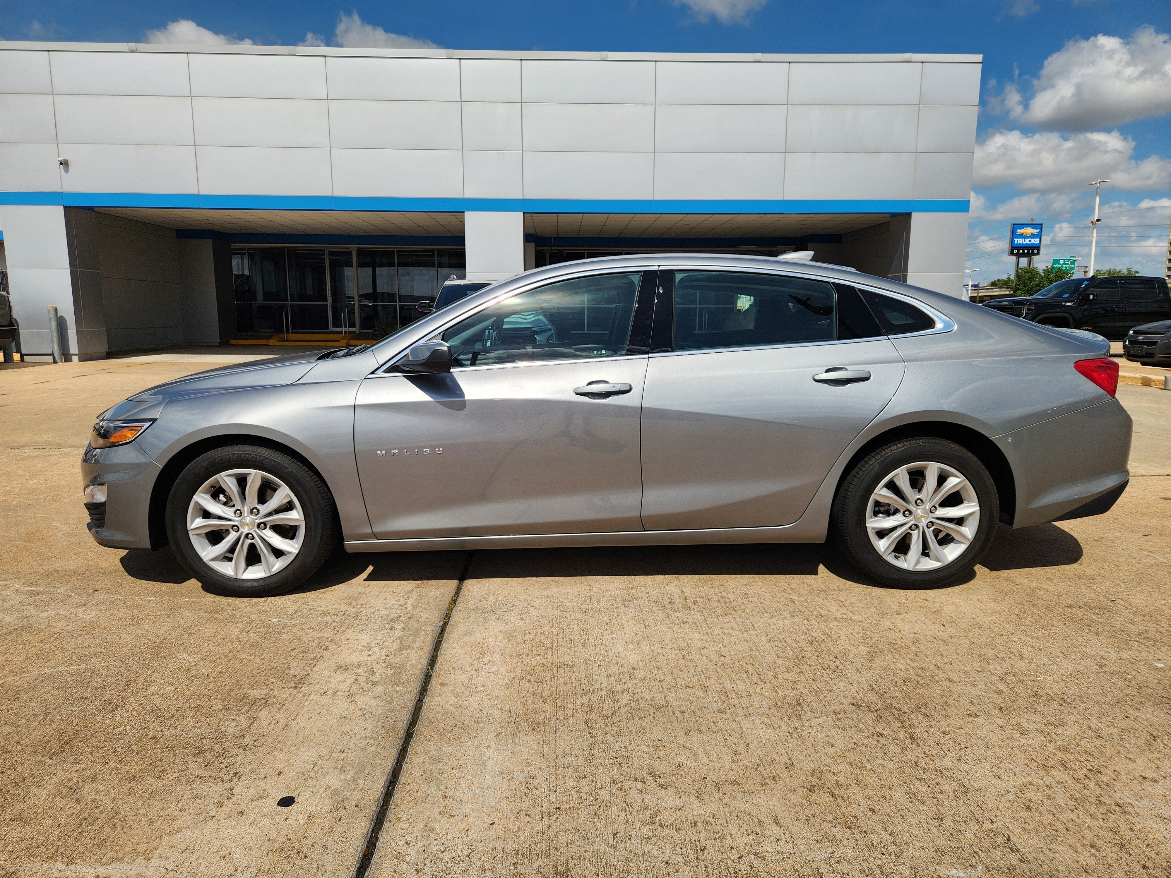 2025 Chevrolet Malibu 1LT