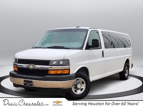 2017 Chevrolet Express Passenger 3500 LT