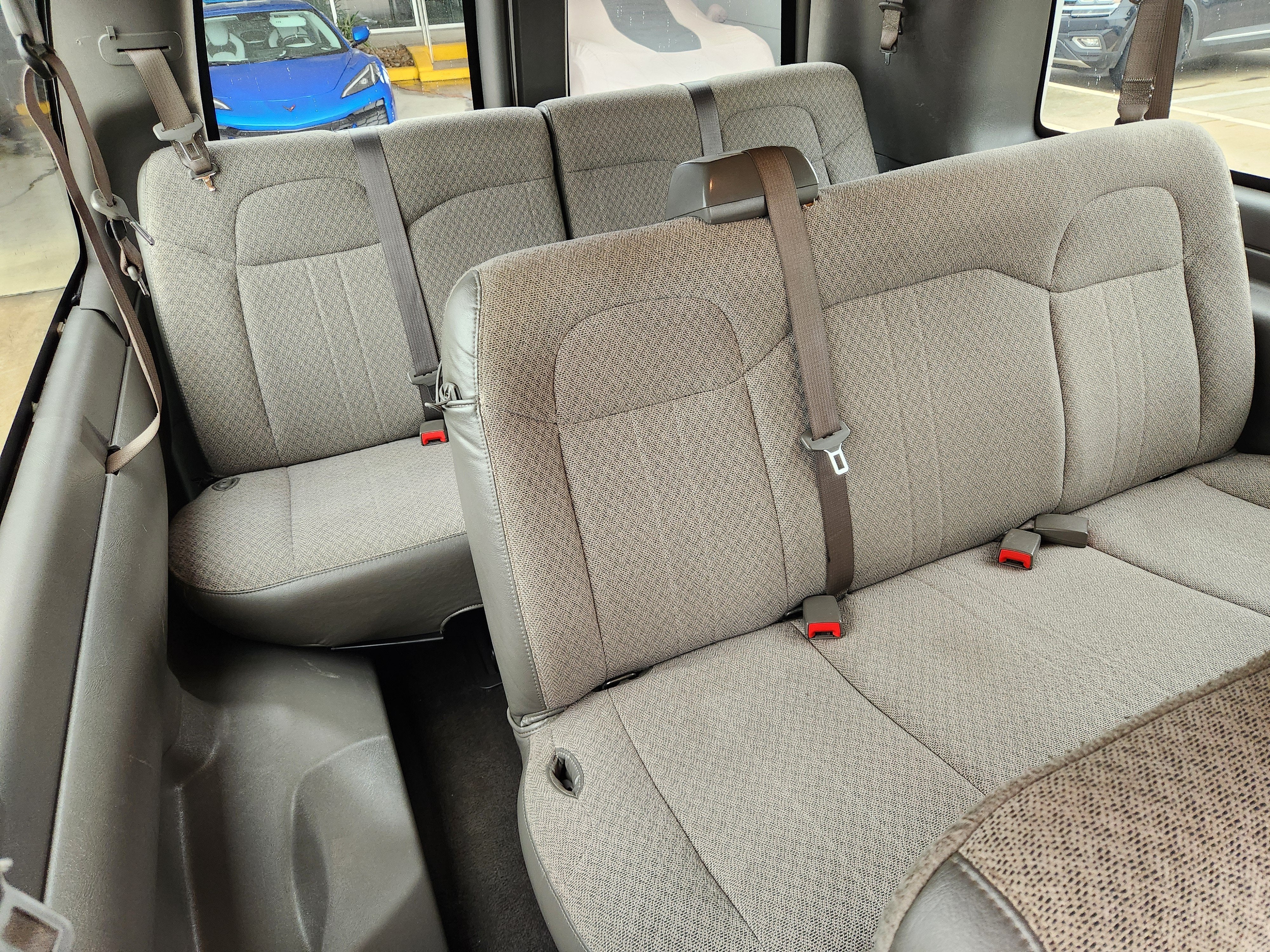 2017 Chevrolet Express Passenger 3500 LT