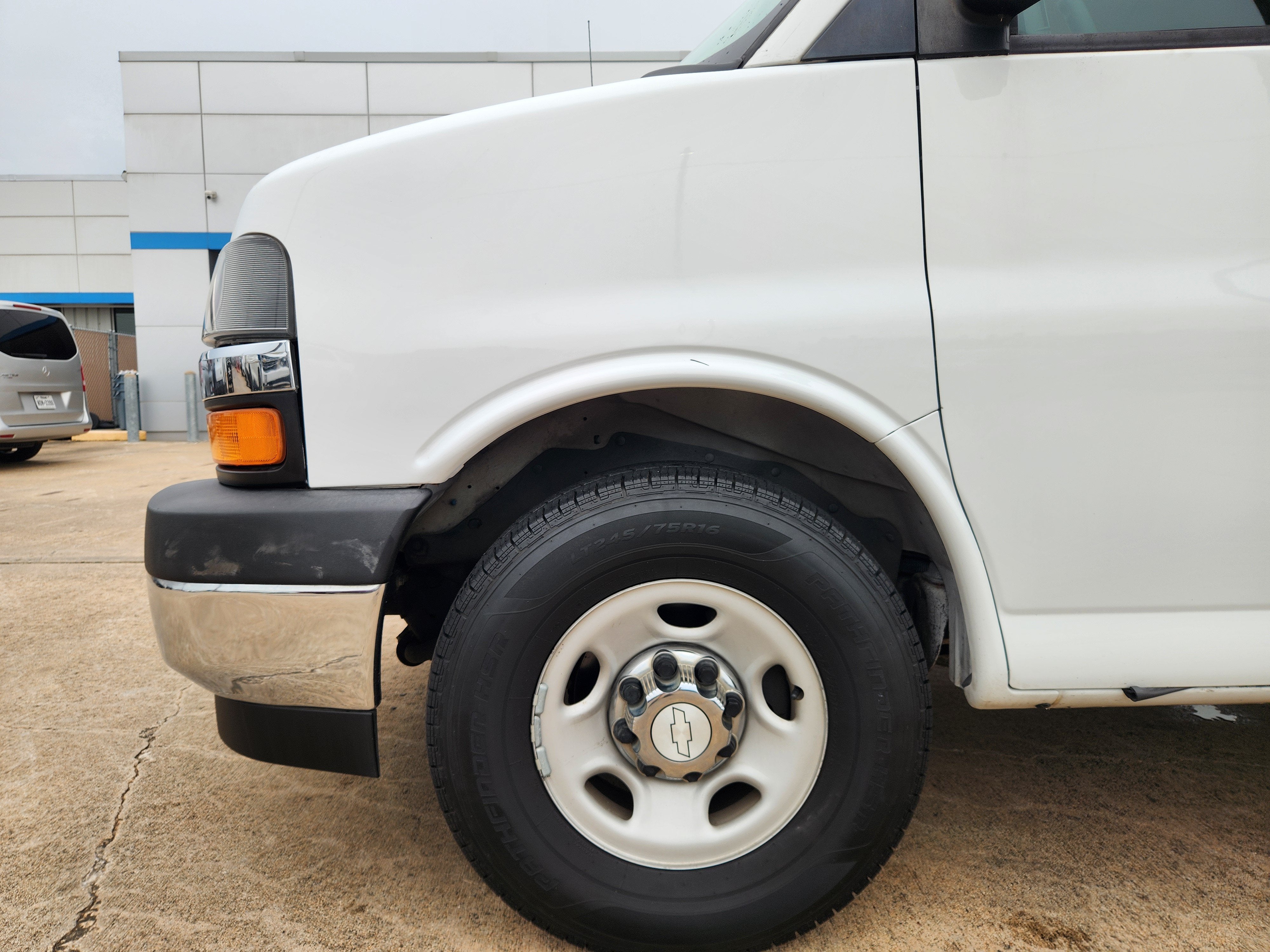 2017 Chevrolet Express Passenger 3500 LT