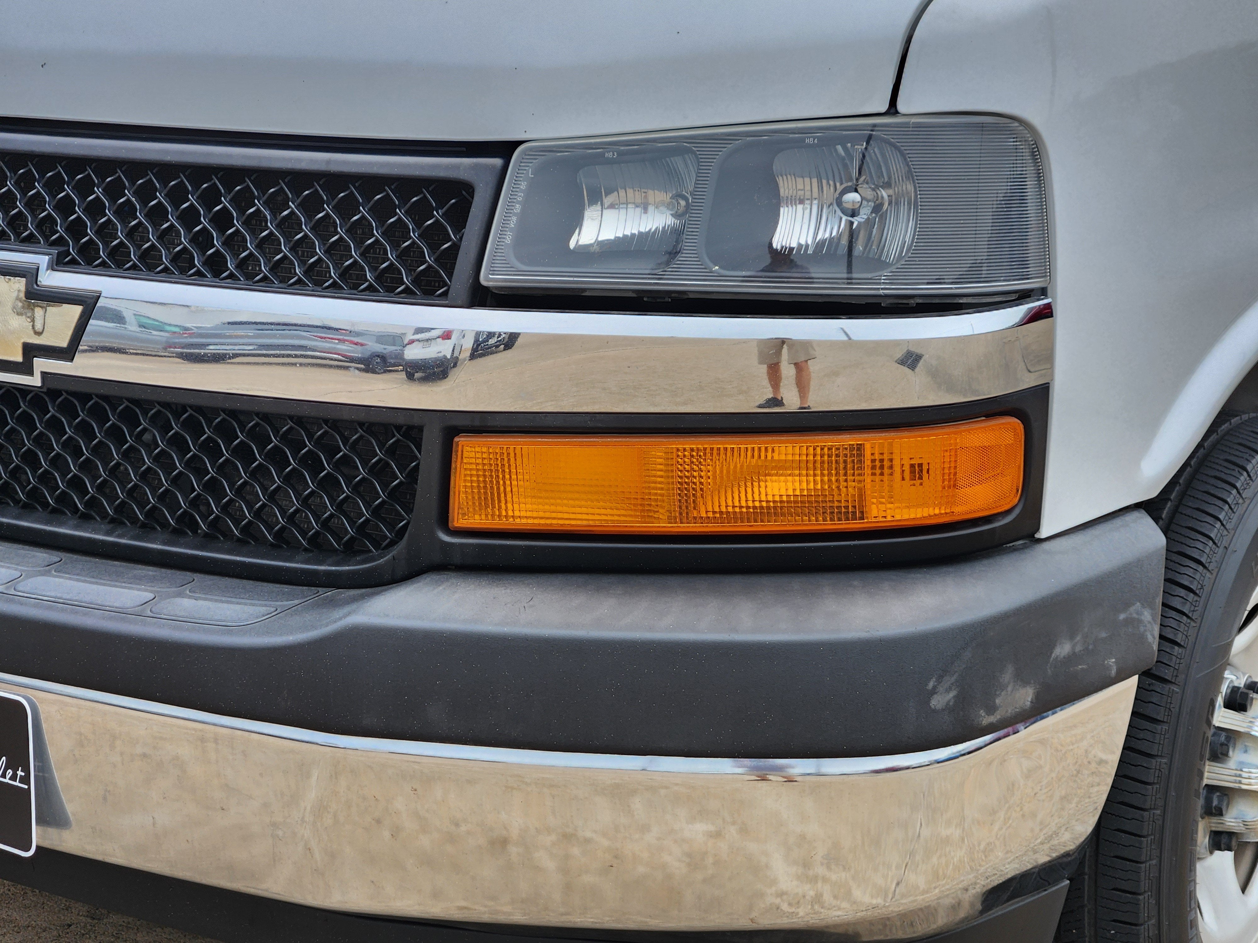 2017 Chevrolet Express Passenger 3500 LT