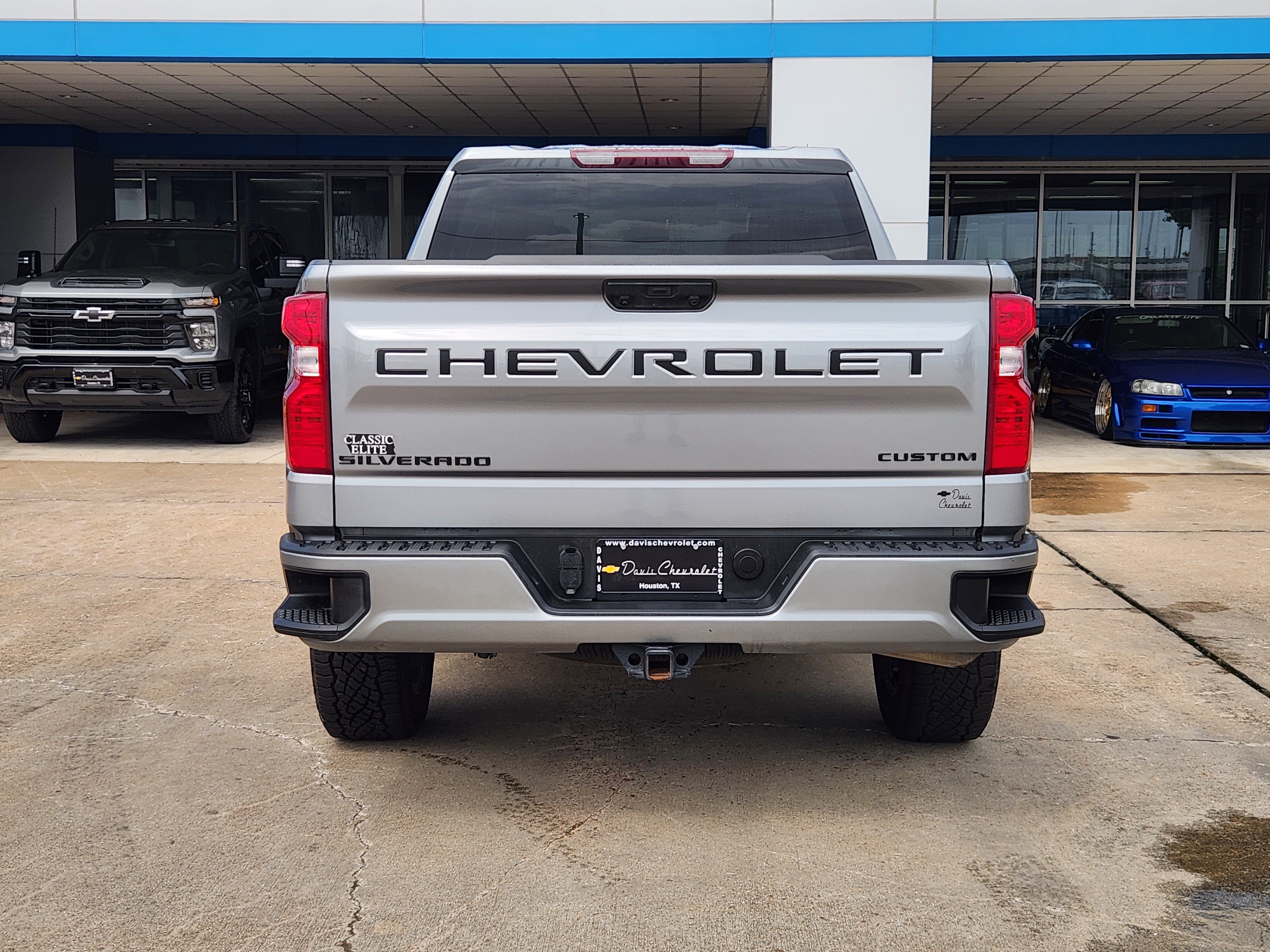 2024 Chevrolet Silverado 1500 Custom