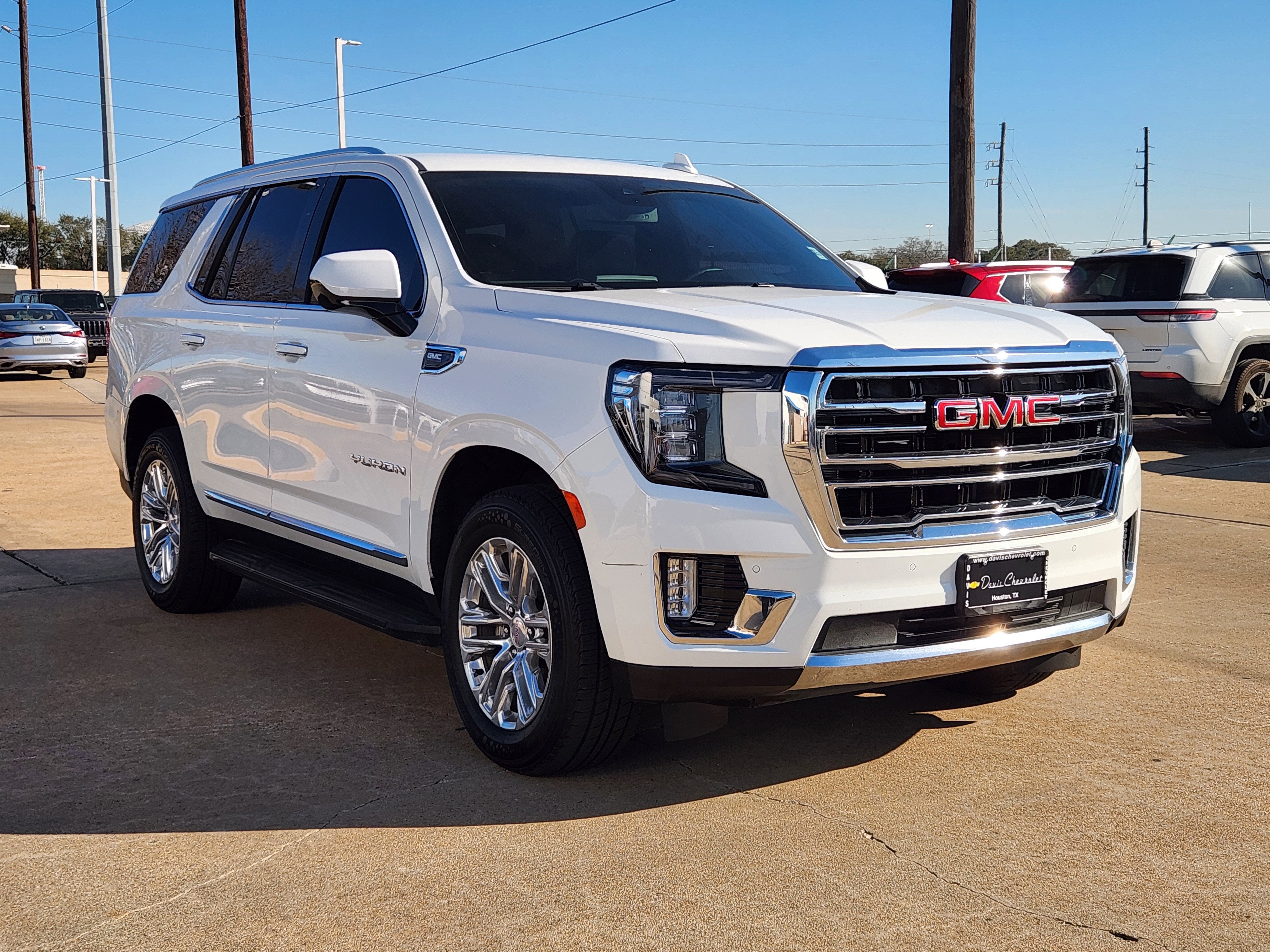2023 GMC Yukon SLT