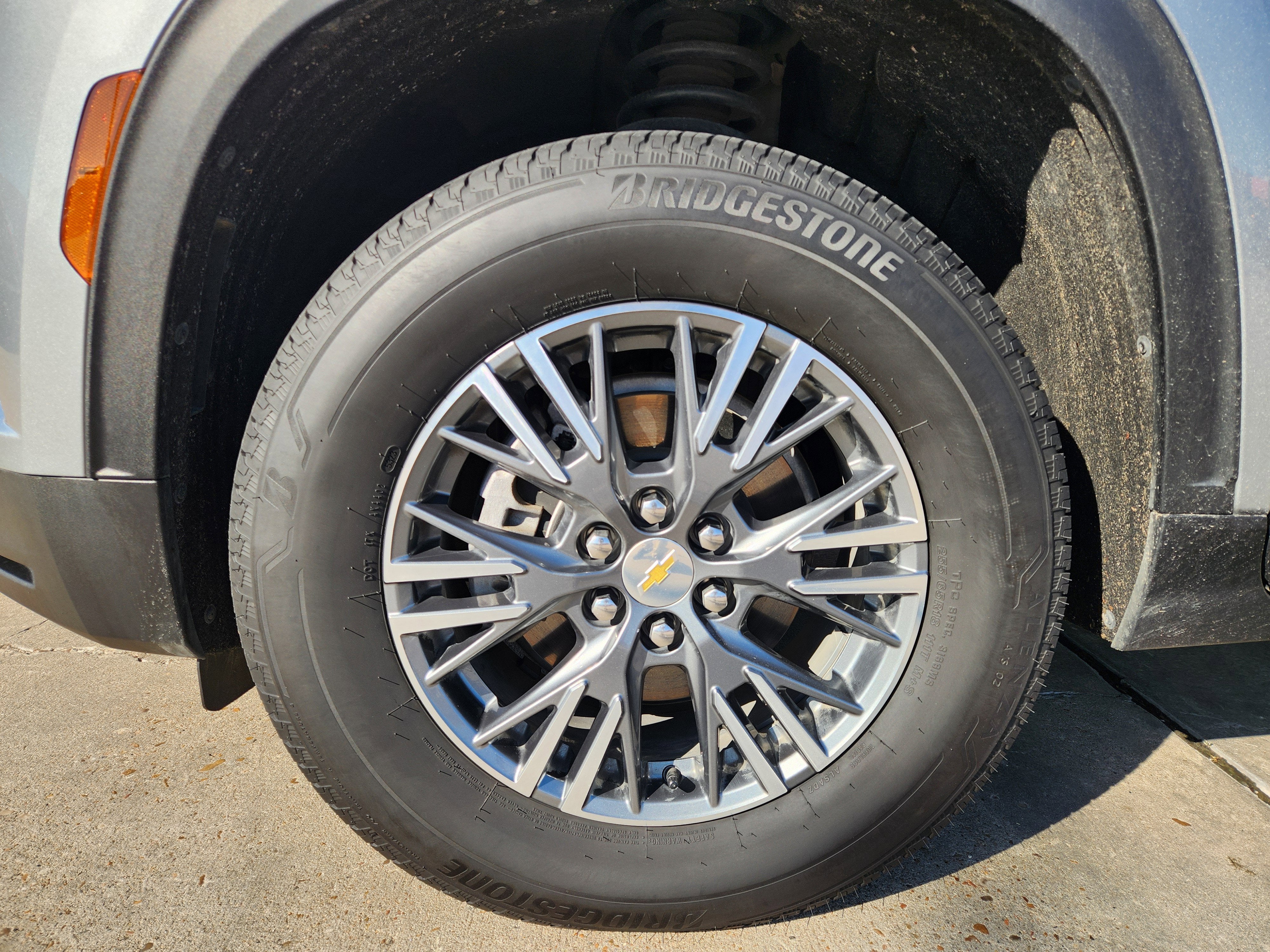 2024 Chevrolet Traverse LS