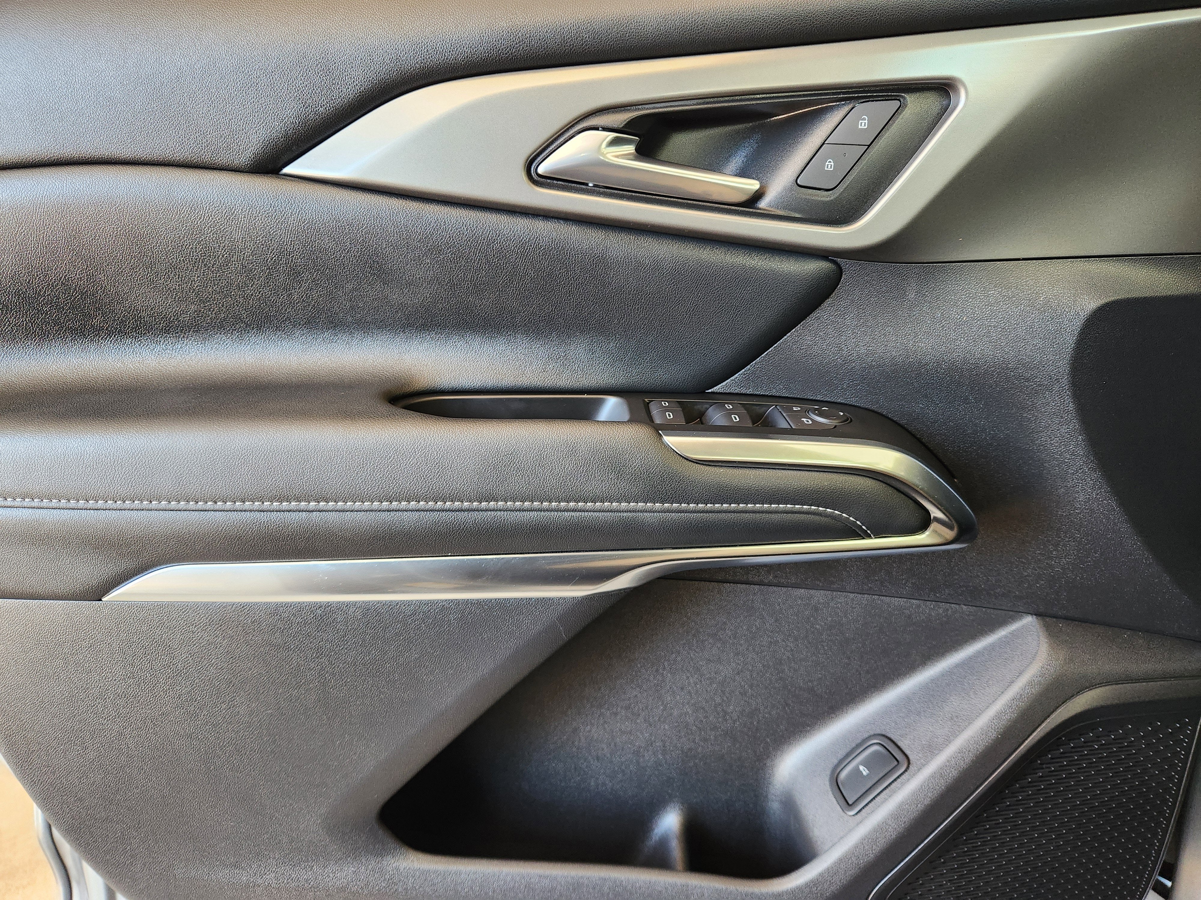 2024 Chevrolet Traverse LS