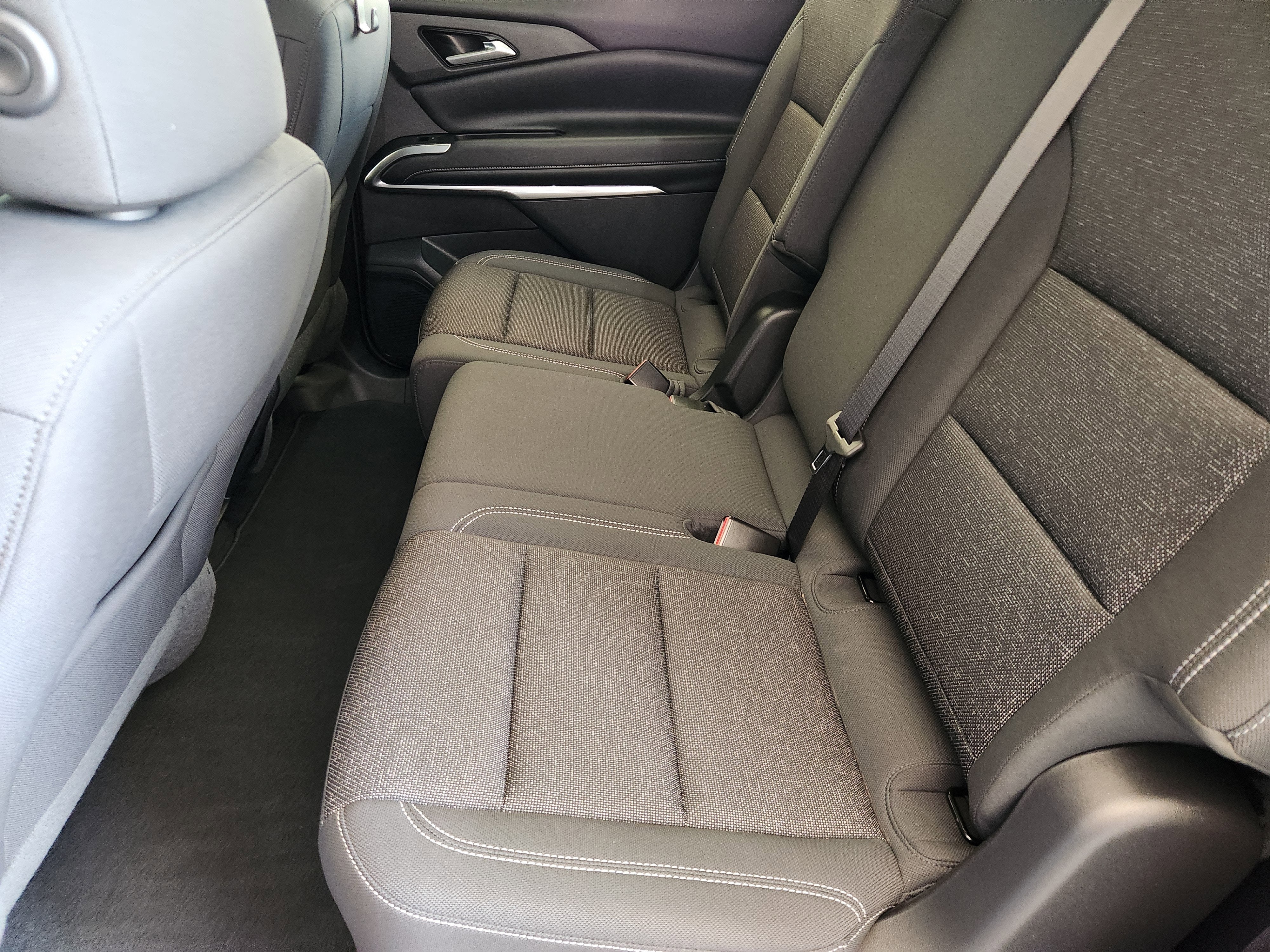 2024 Chevrolet Traverse LS