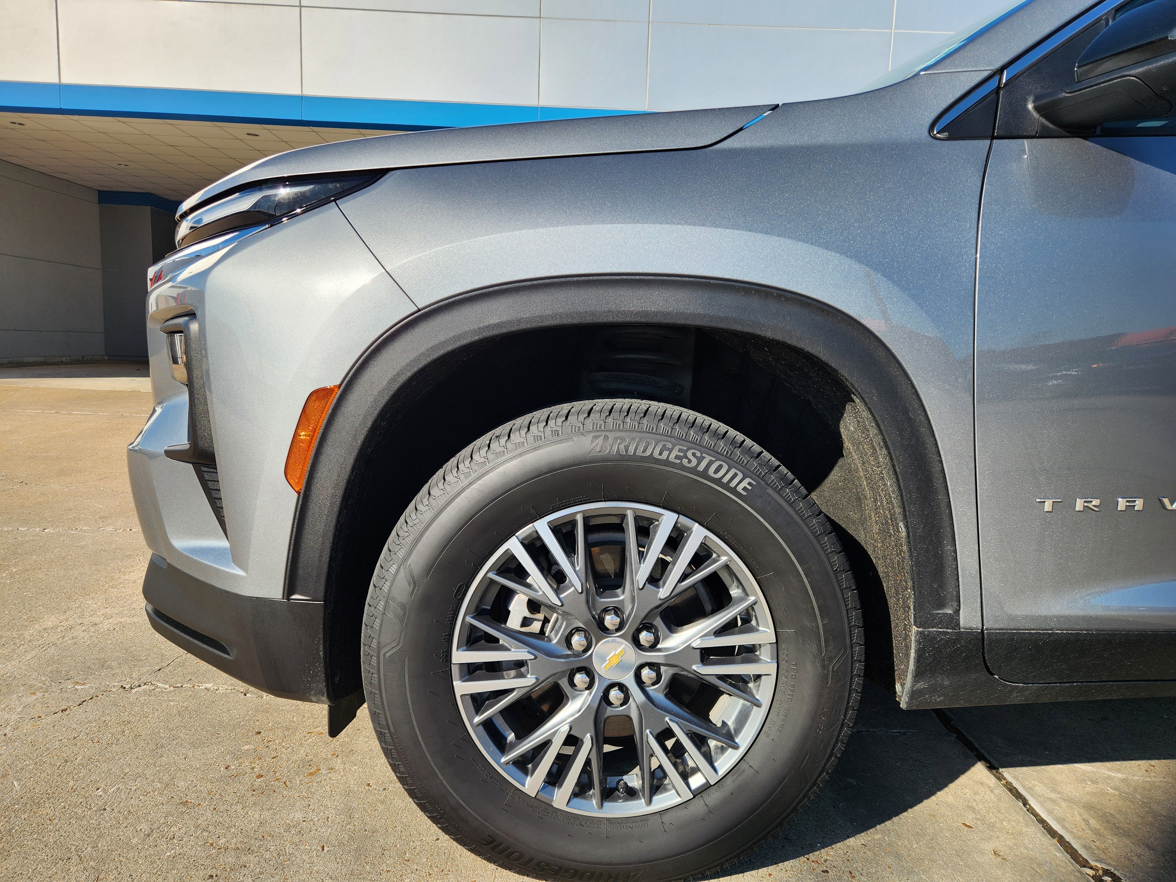 2024 Chevrolet Traverse LS