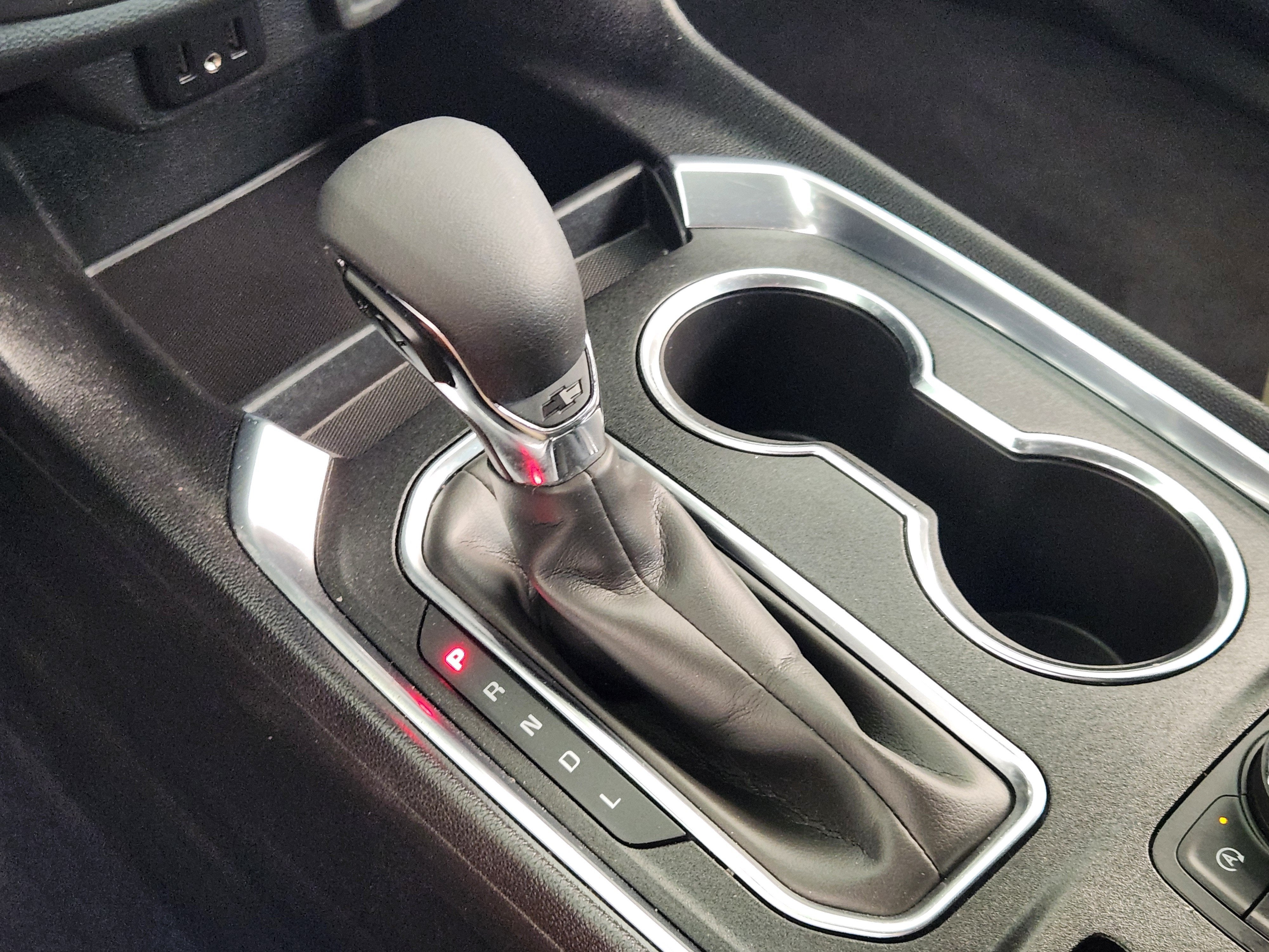 2023 Chevrolet Traverse LS - Photo 19