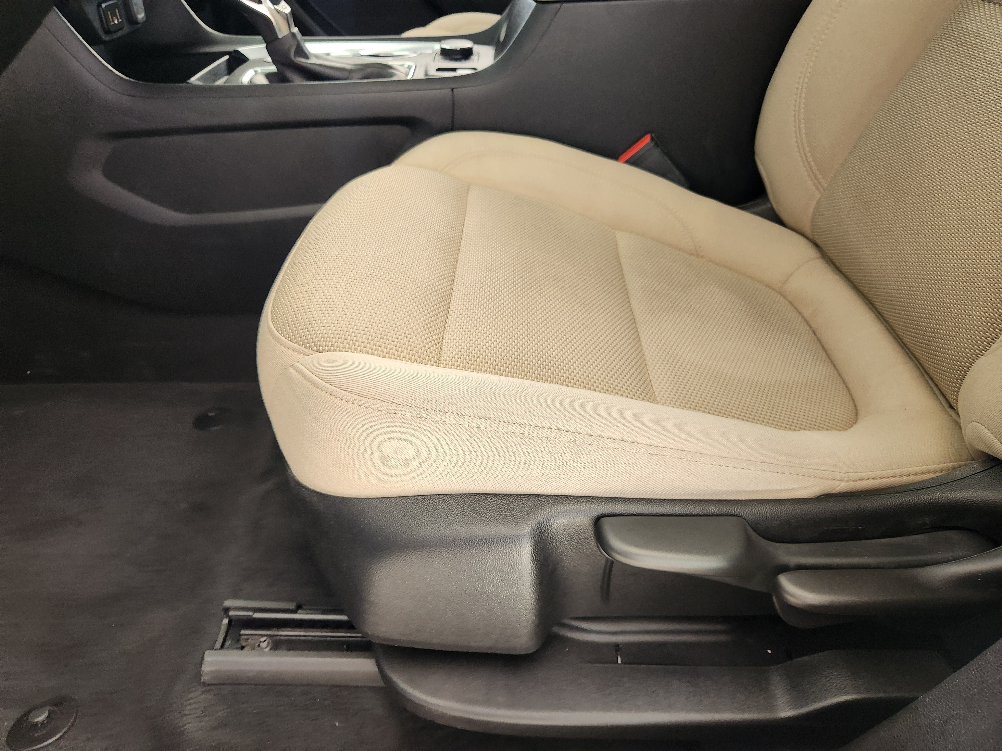 2023 Chevrolet Traverse LS - Photo 24