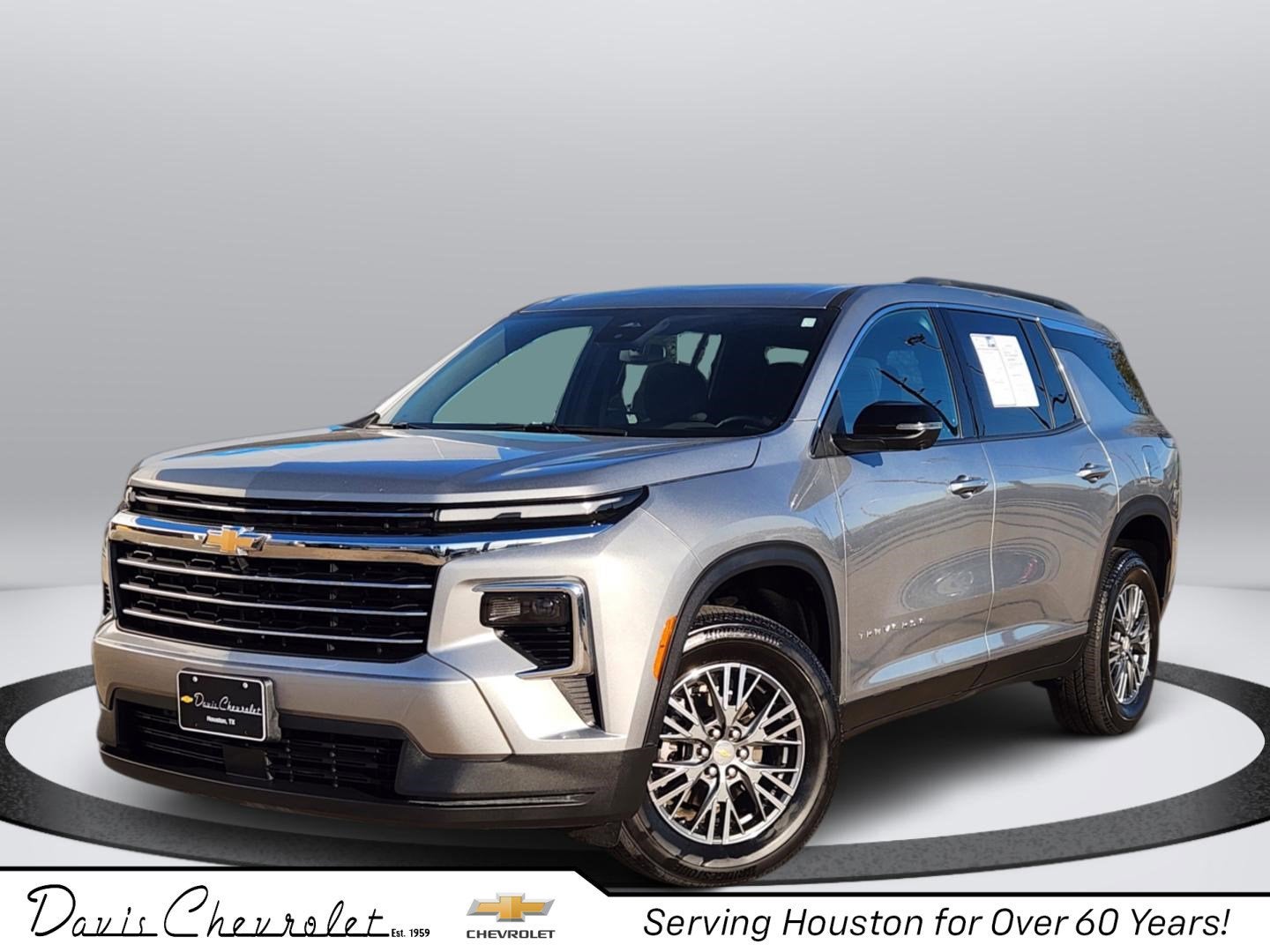 2024 Chevrolet Traverse LT