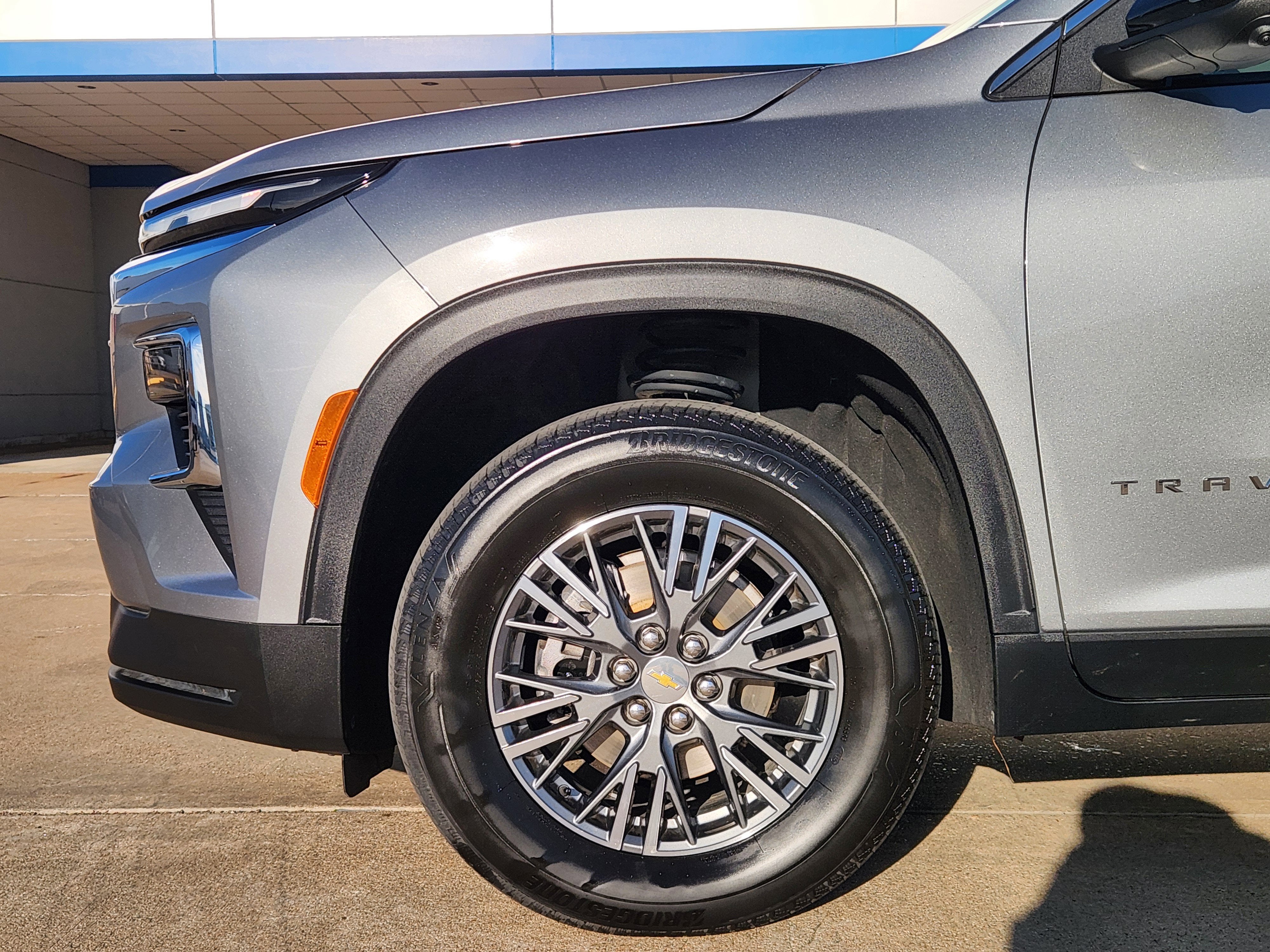 2024 Chevrolet Traverse LT