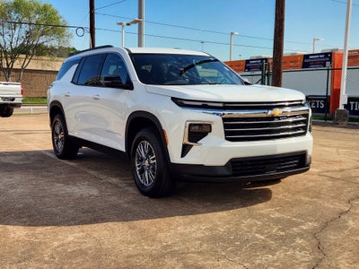 2025 Chevrolet Traverse LT