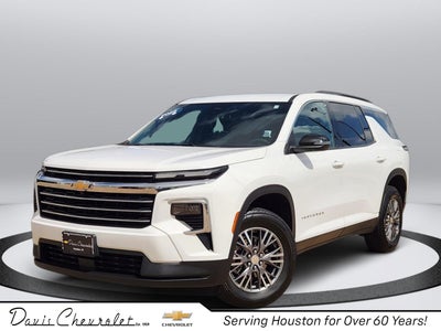 2025 Chevrolet Traverse LT