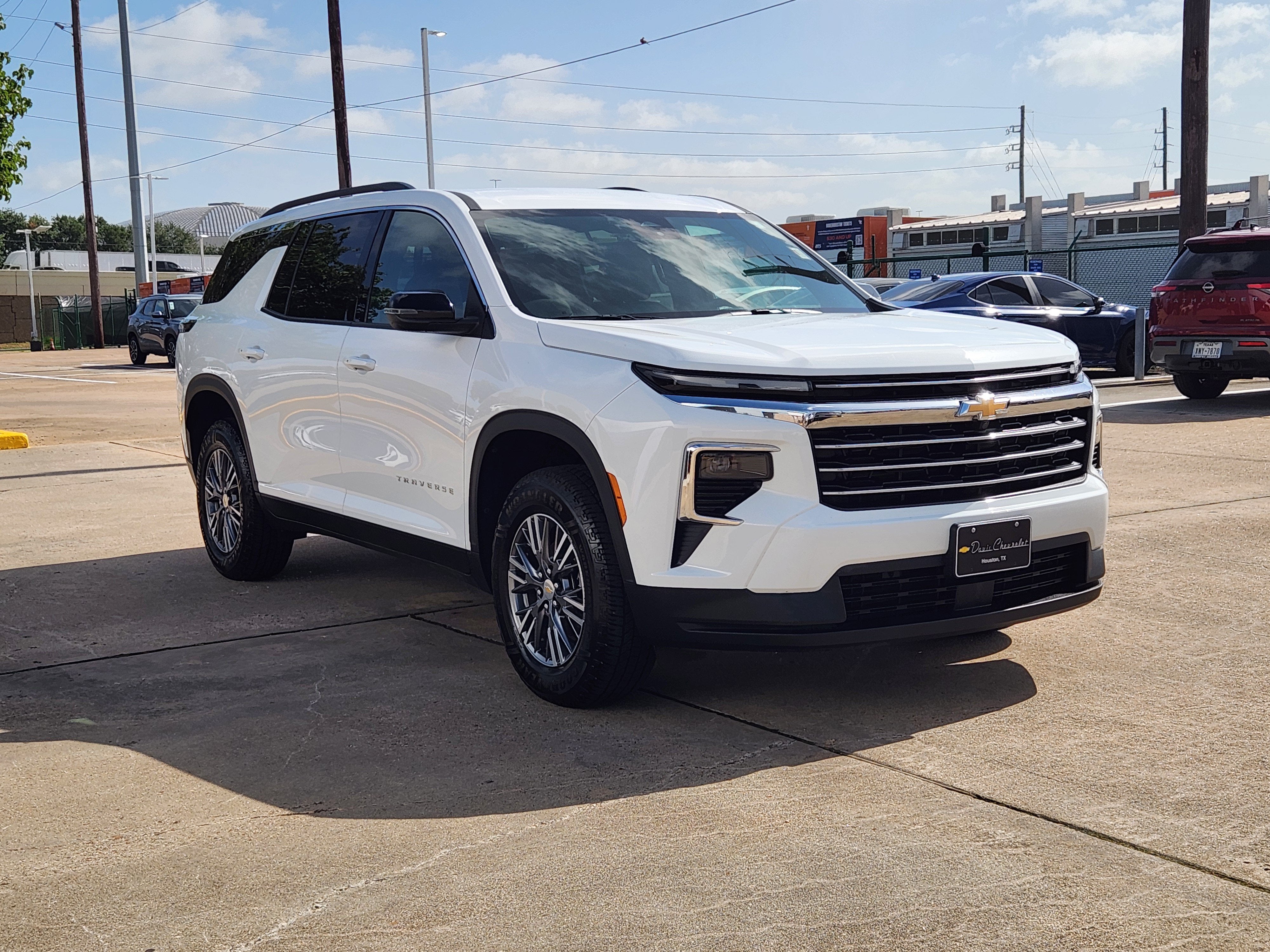 2025 Chevrolet Traverse LT