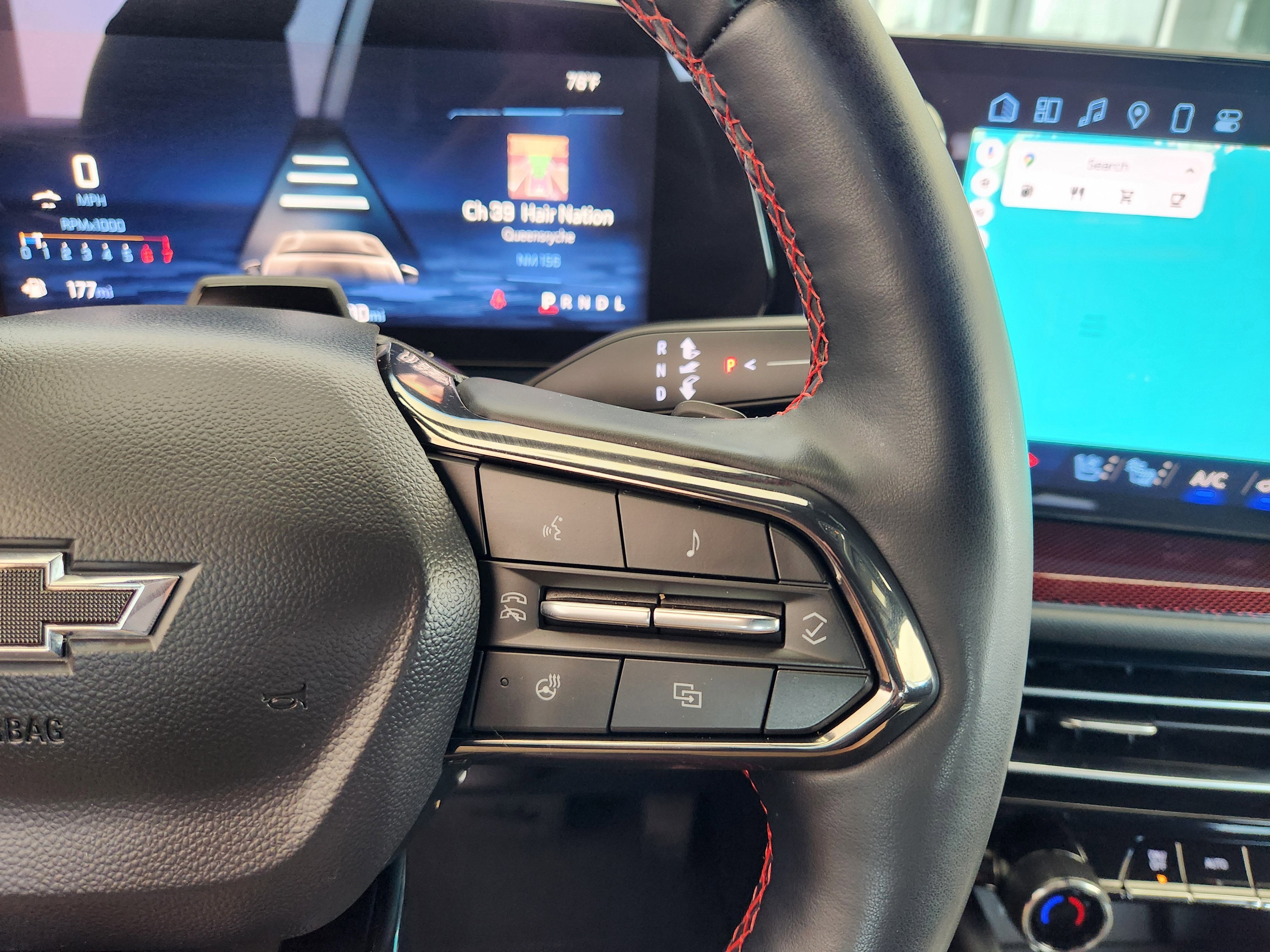2025 Chevrolet Traverse RS