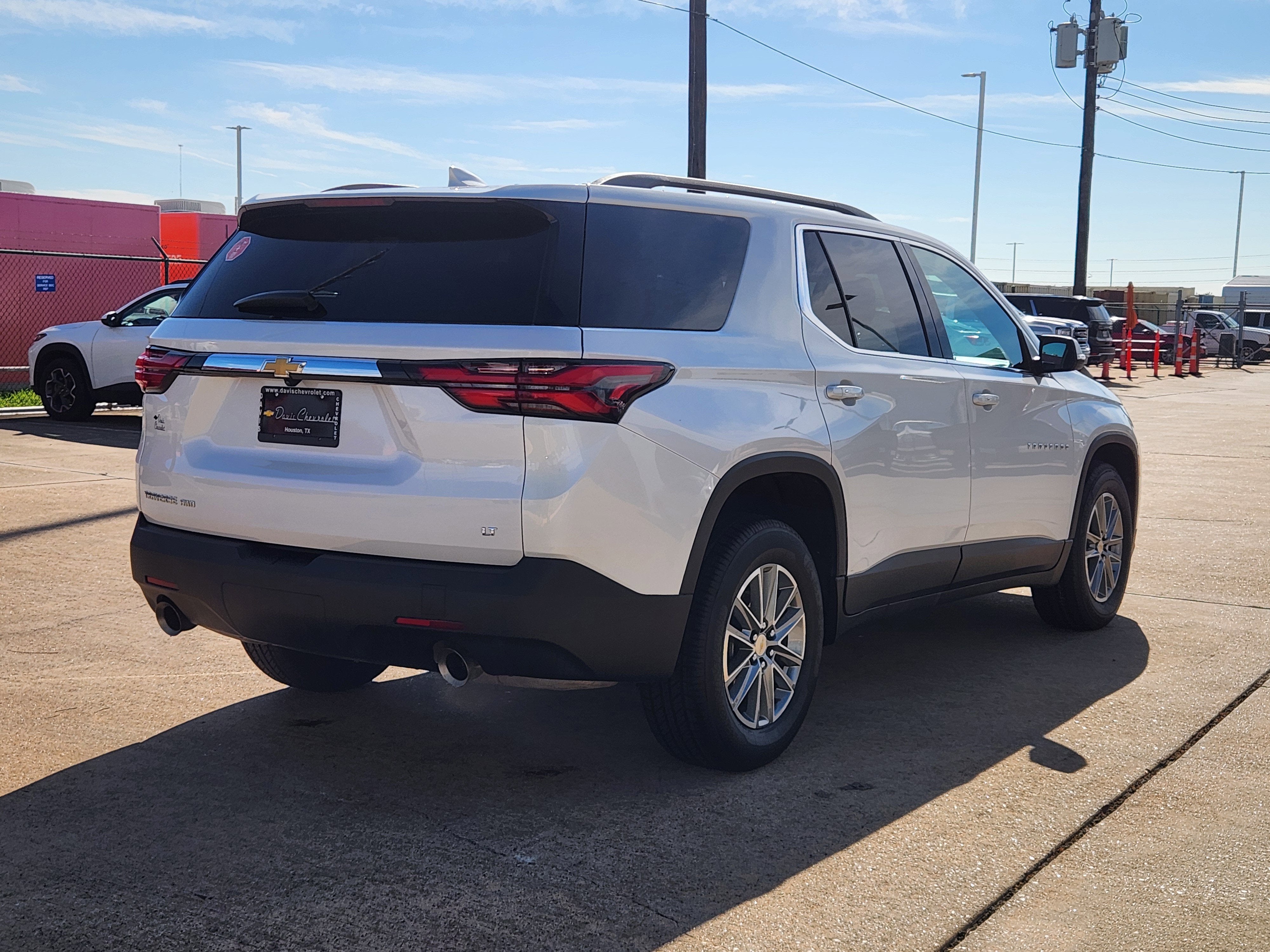 2023 Chevrolet Traverse LT Cloth