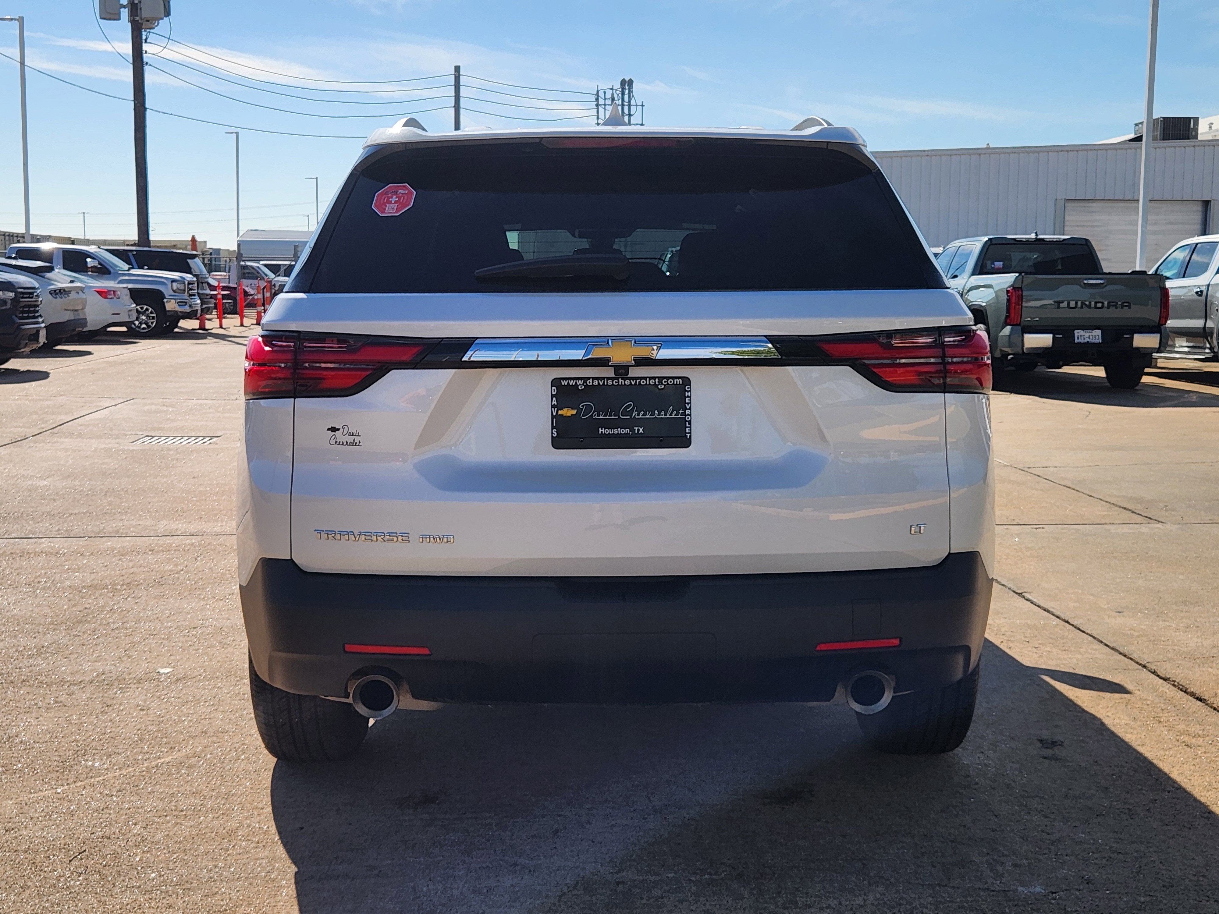 2023 Chevrolet Traverse LT Cloth