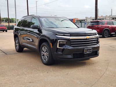 2025 Chevrolet Traverse LT