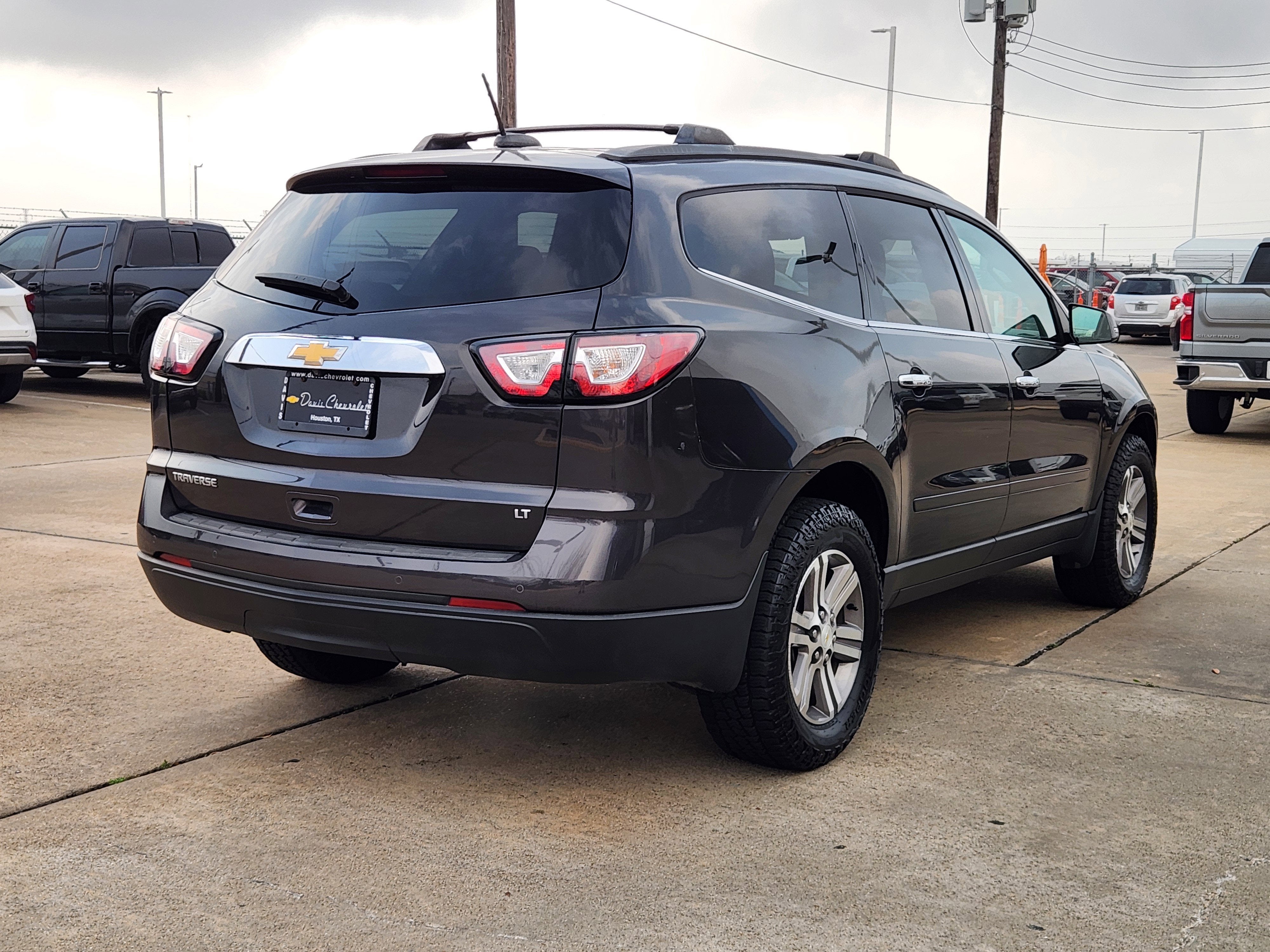 2017 Chevrolet Traverse LT