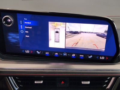 2025 Chevrolet Suburban RST