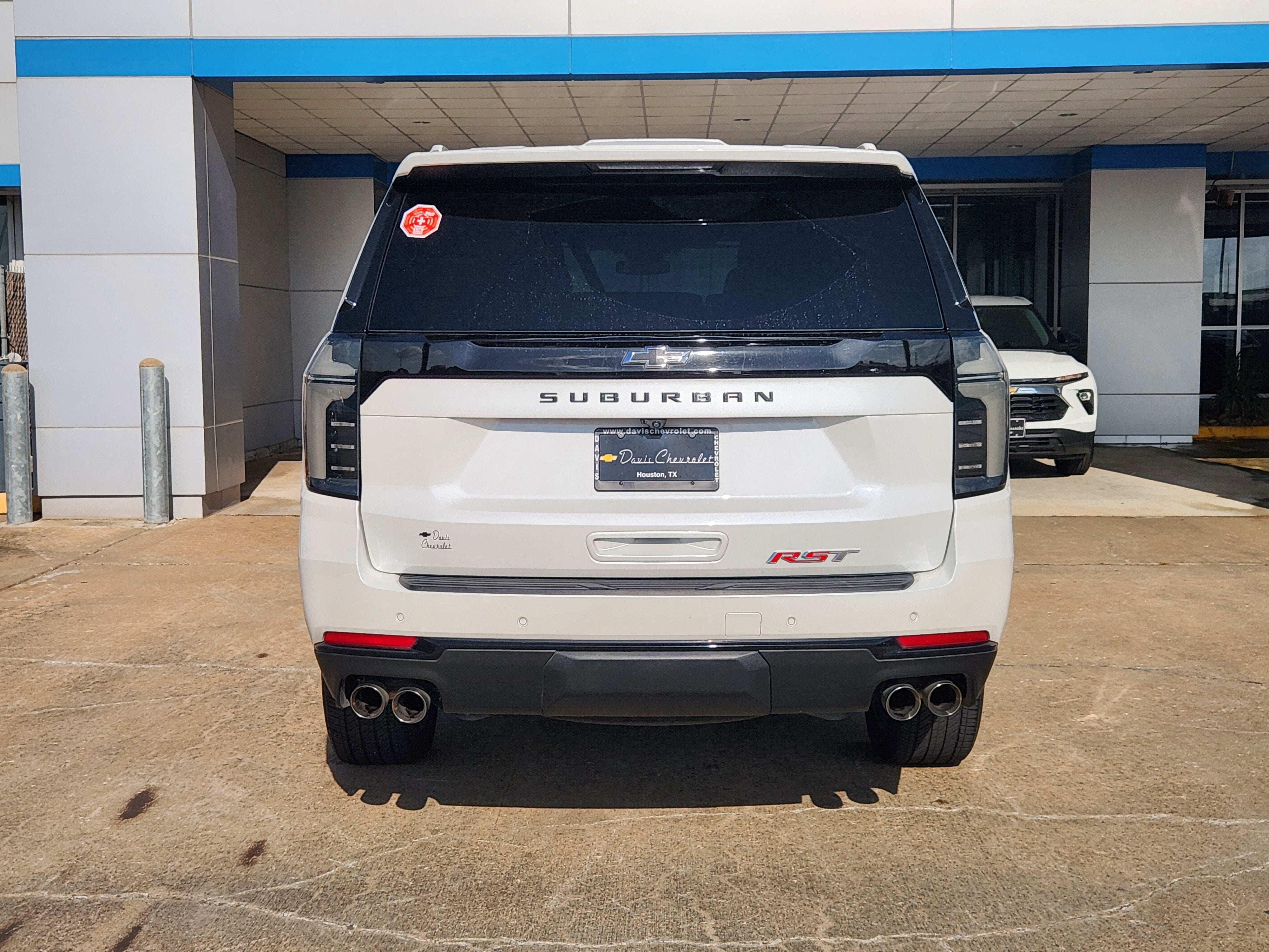 2025 Chevrolet Suburban RST