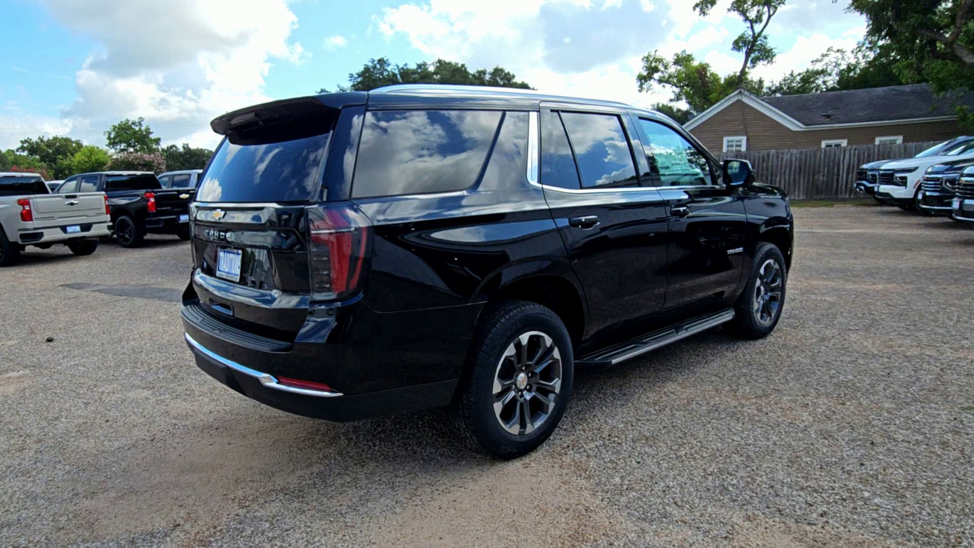 2026 Chevrolet Tahoe LS
